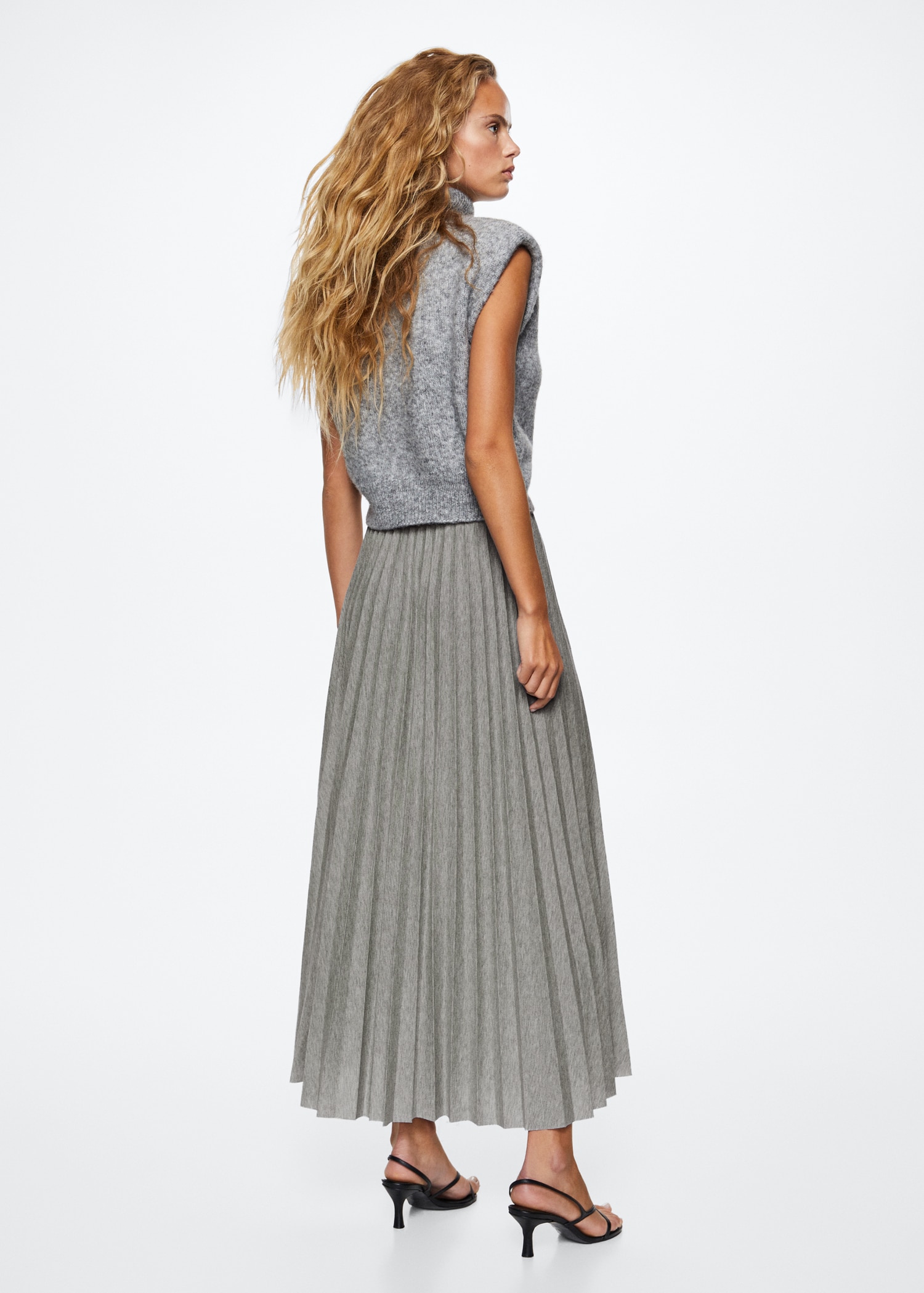 Pleated midi skirt - Reverse of the article