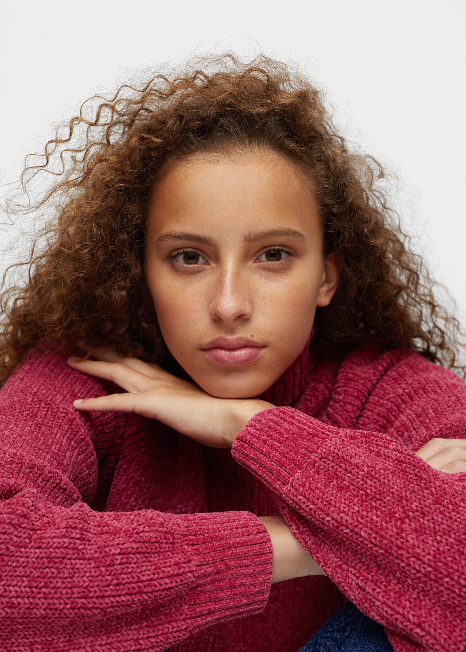 Knitted braided sweater - Medium plane