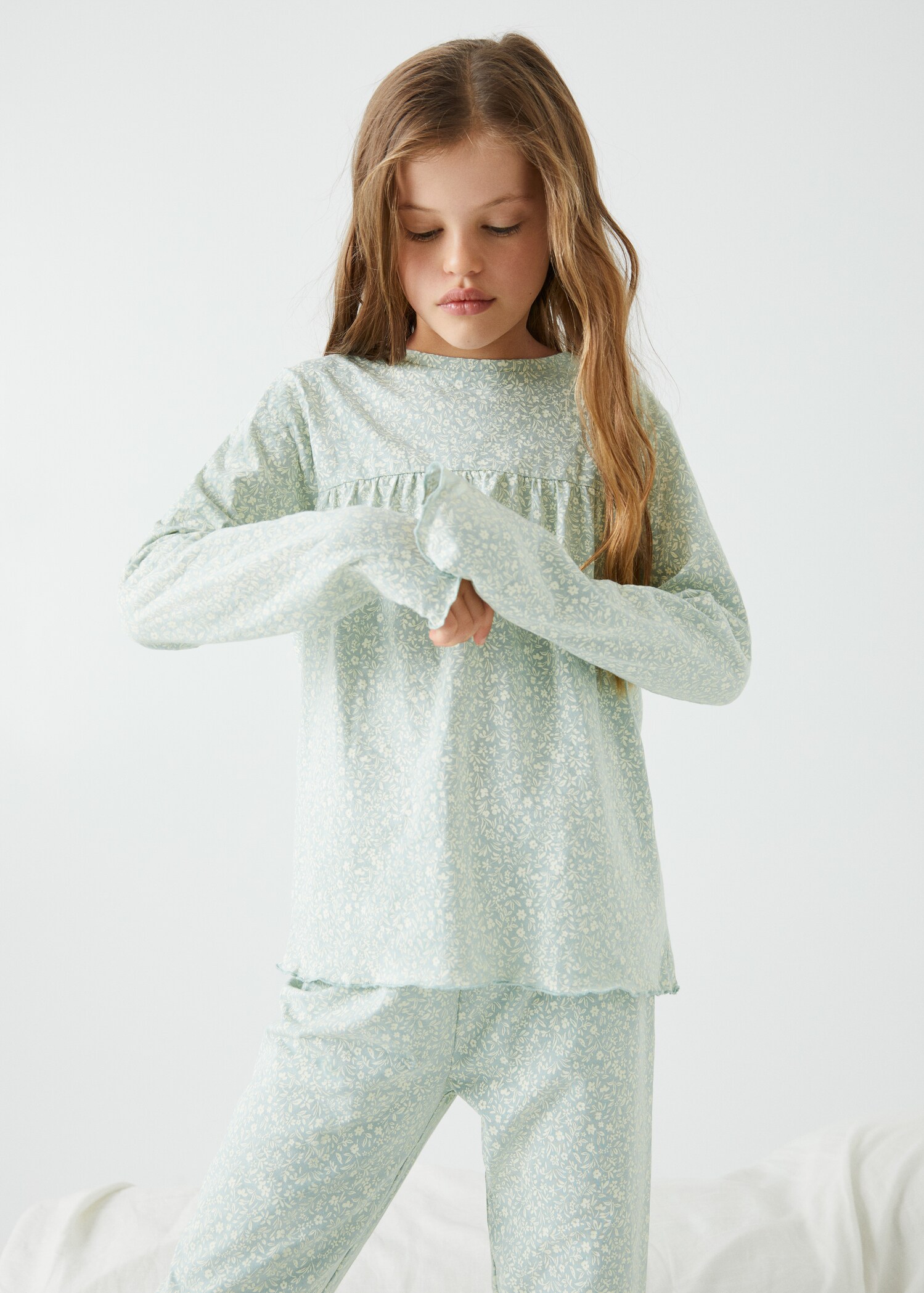 Pyjama long imprimé - Plan moyen