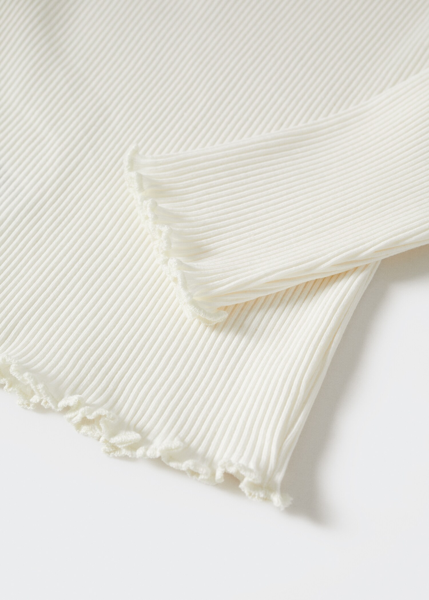 Ribbed high neck t-shirt - Details of the article 8