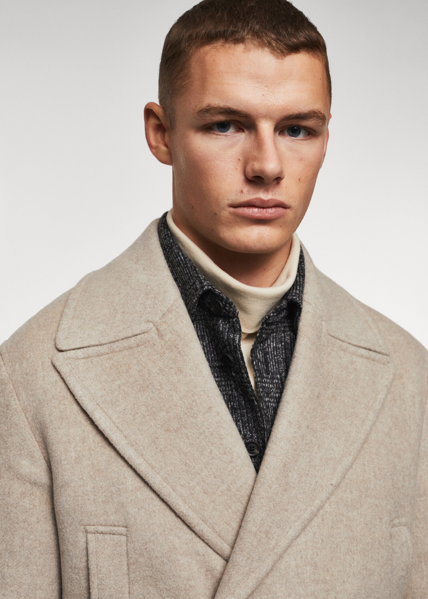 Wool double-breasted coat - Details of the article 4