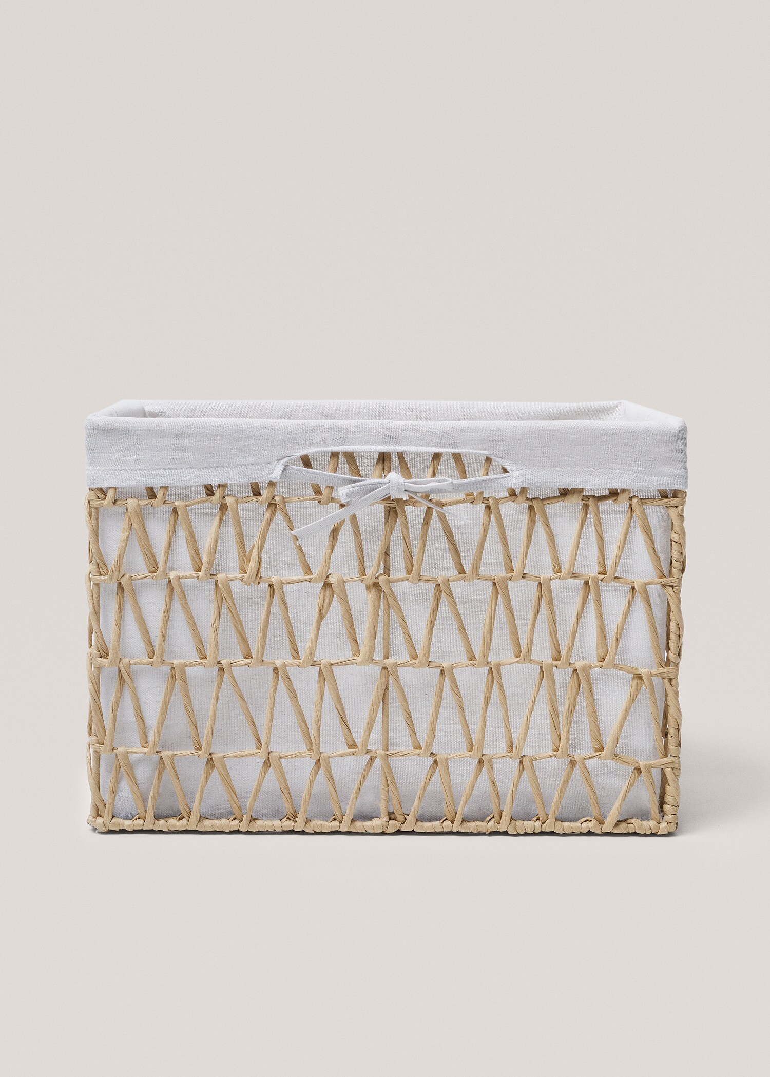 Lined wicker basket  - Article without model