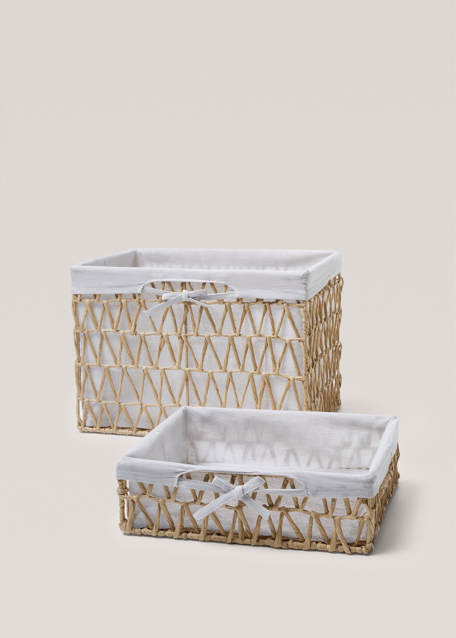 Lined wicker basket  - Details of the article 4