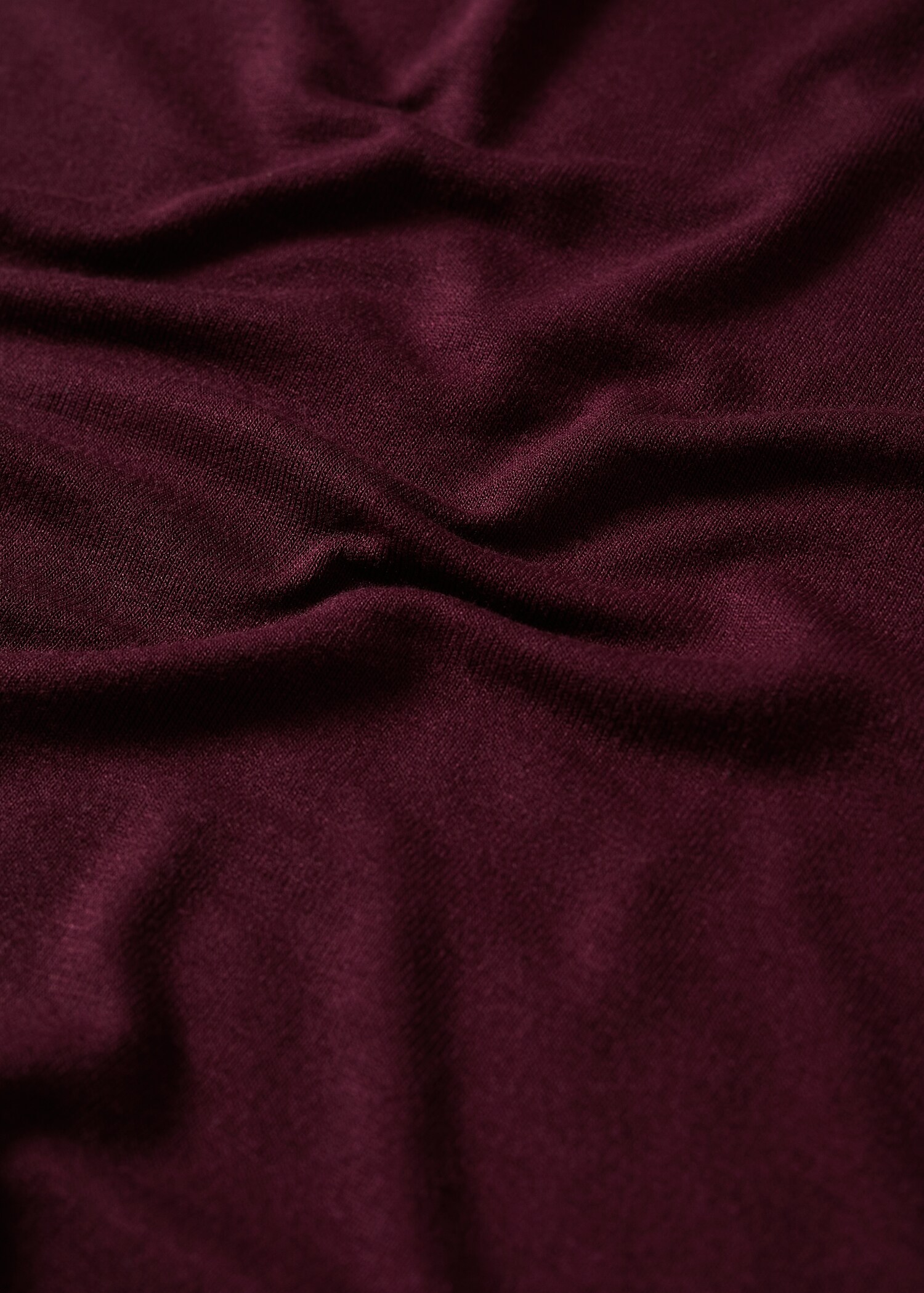 T-shirt met hoge gedrapeerde hals - Detail van het artikel 8
