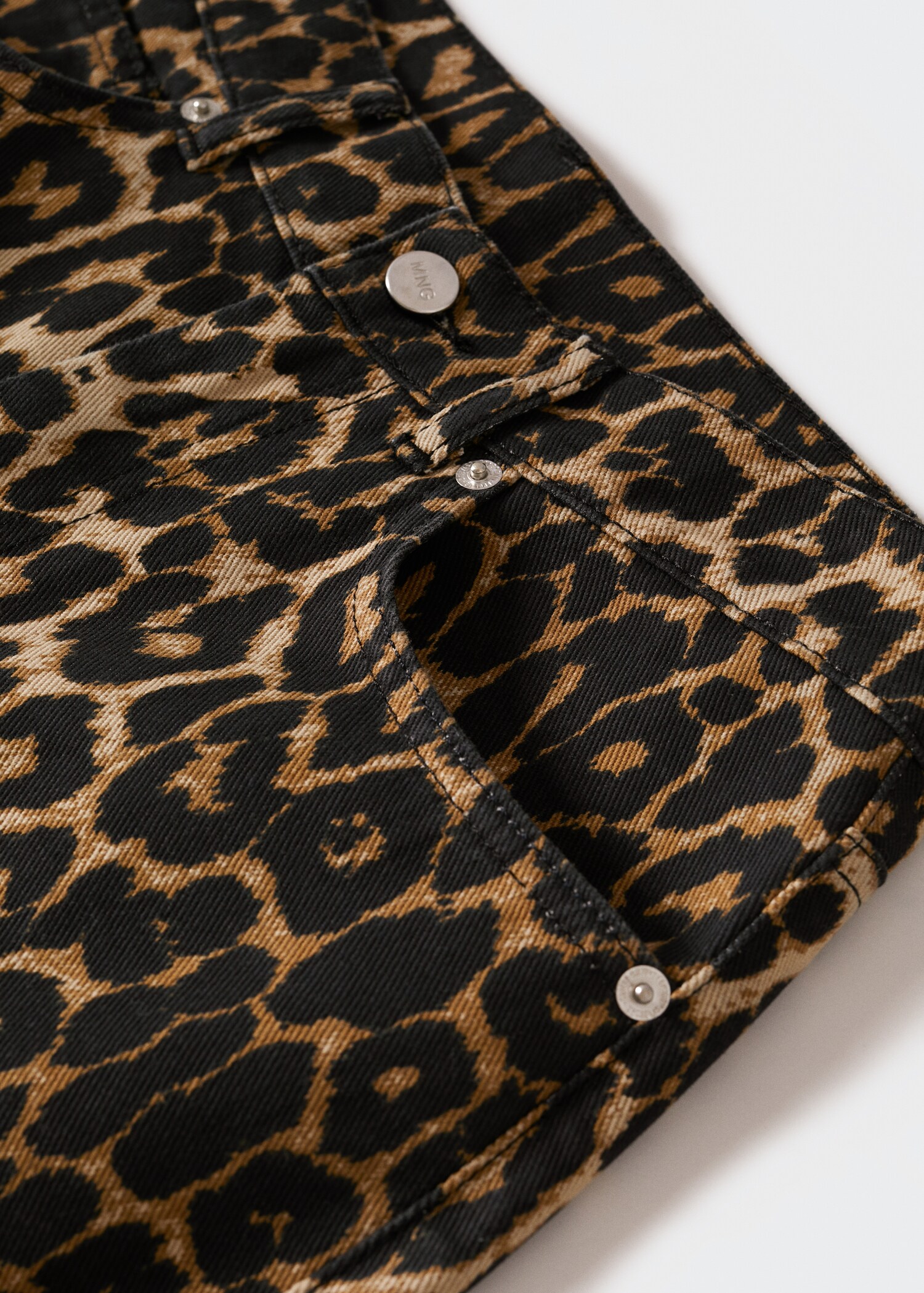 Calças de ganga retos com estampado animal - Pormenor do artigo 8