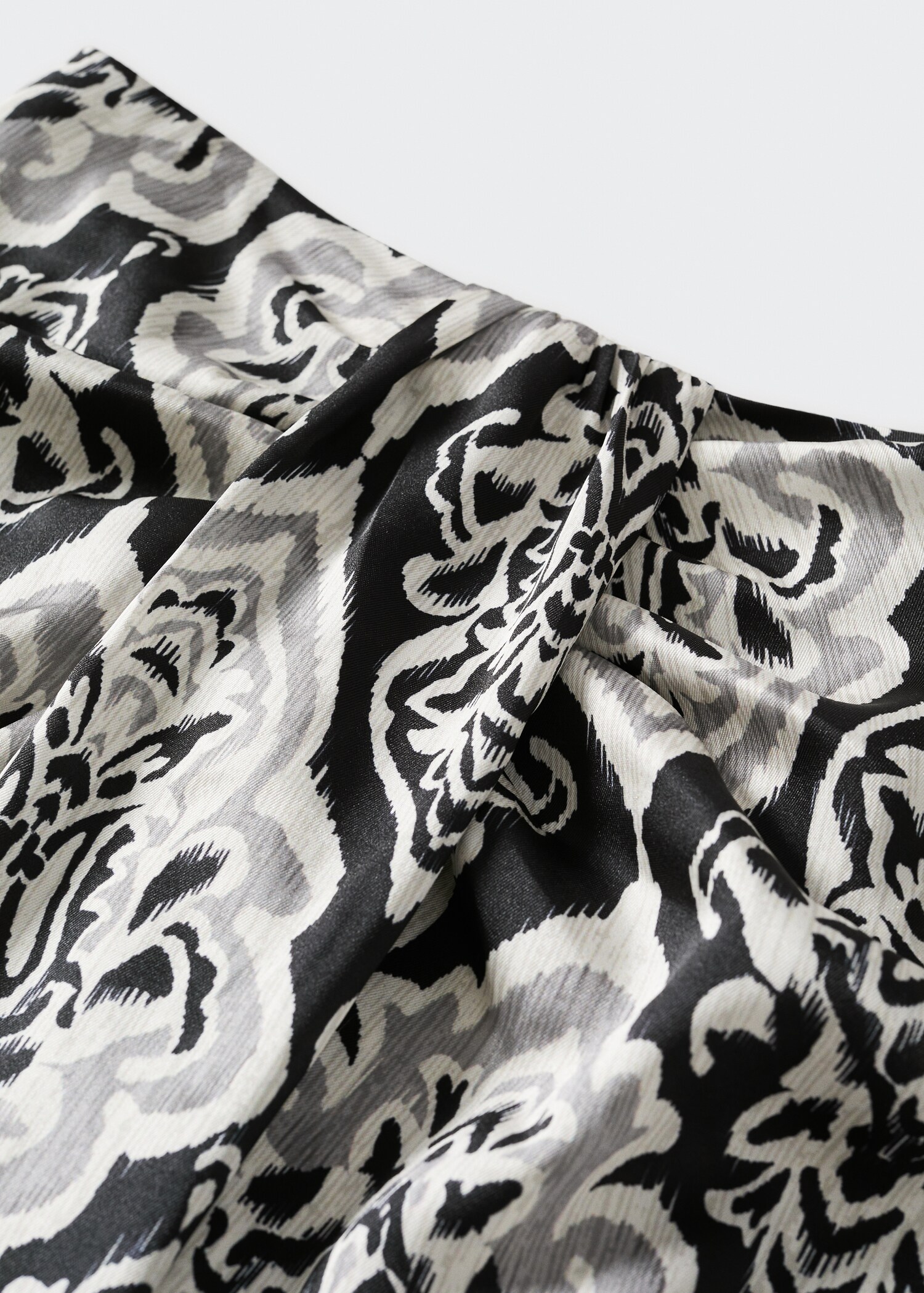 Satinierter Printrock - Detail des Artikels 8