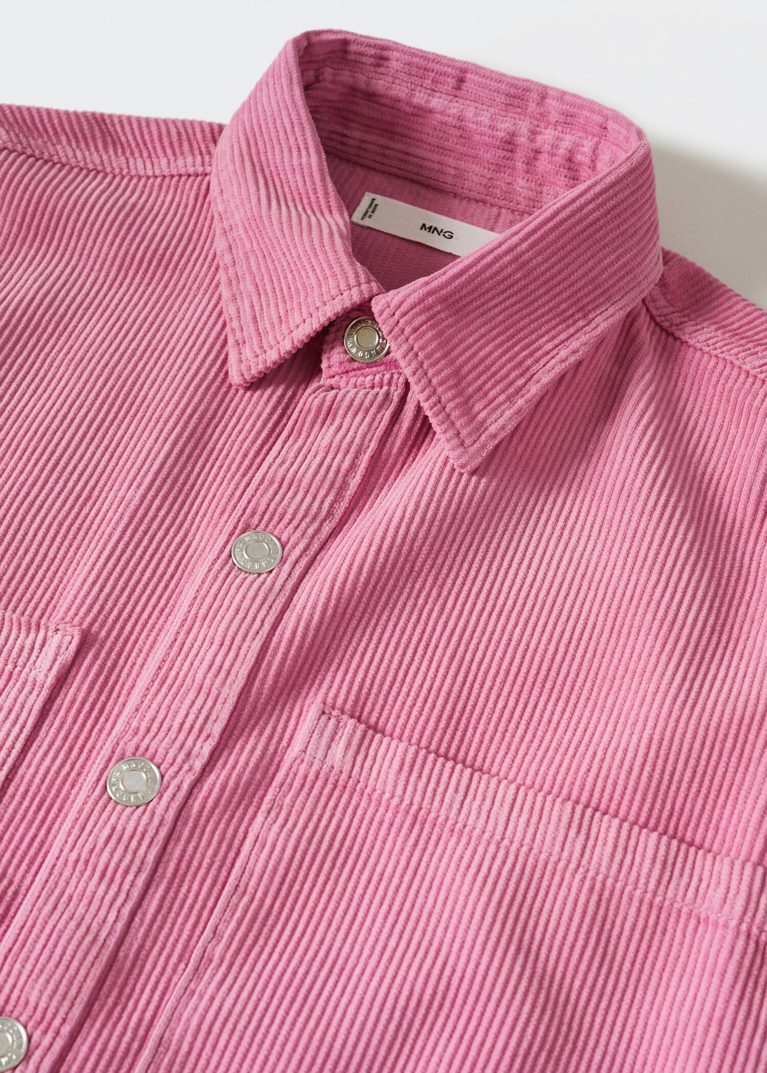 Buttoned corduroy overshirt - Details of the article 8