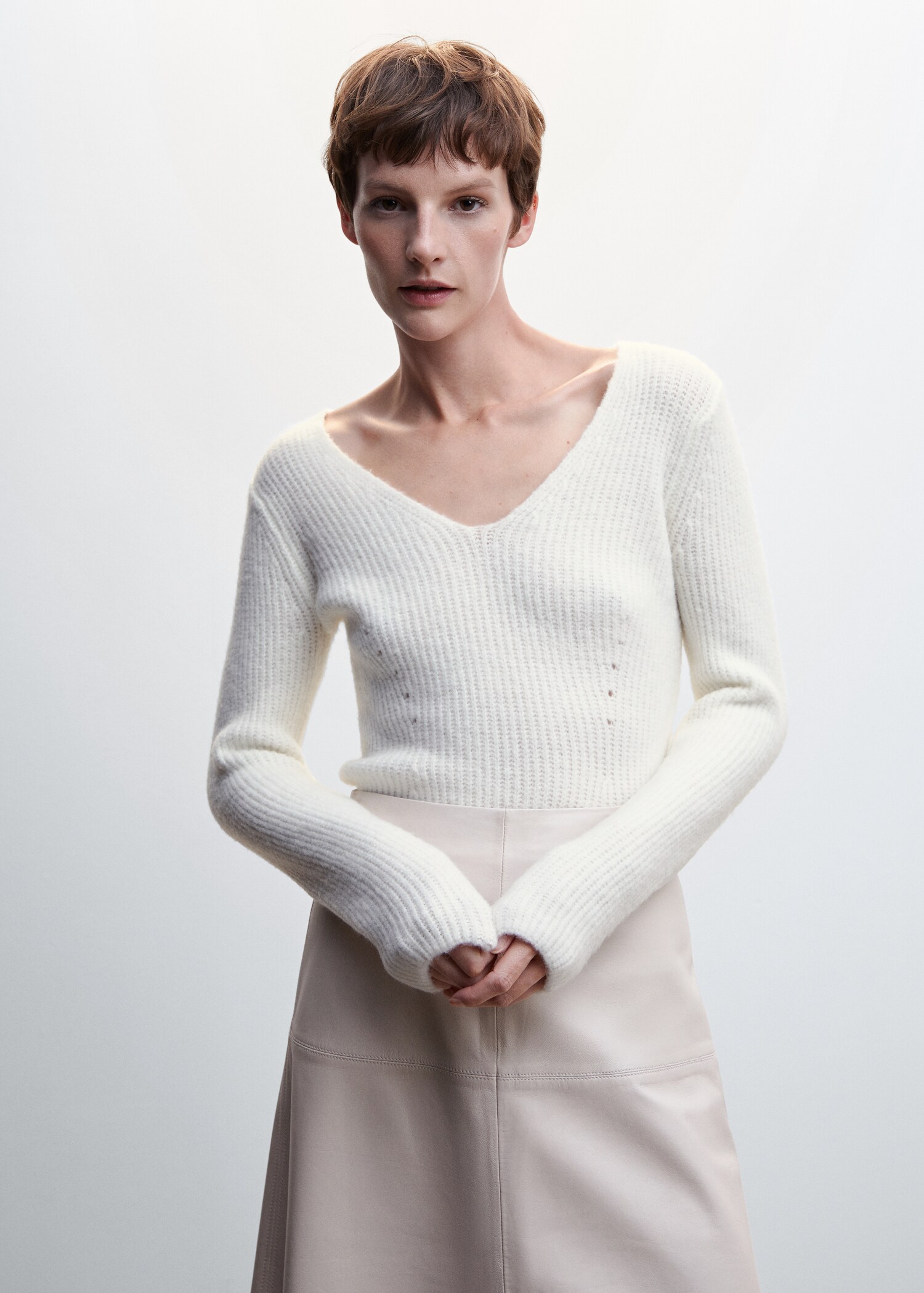 V-neck sweater - Medium plane