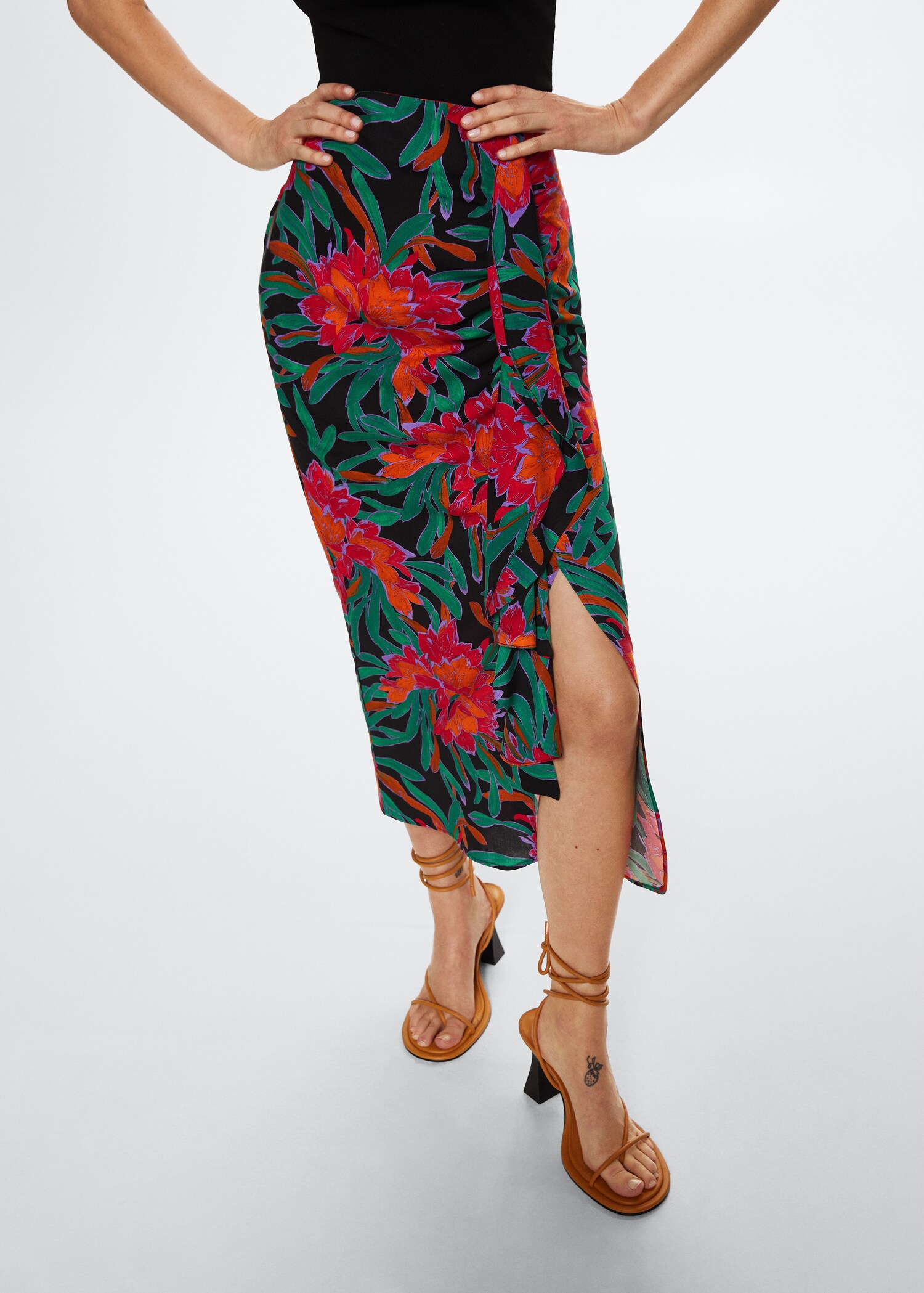 Falda estampada lazo - Plano medio