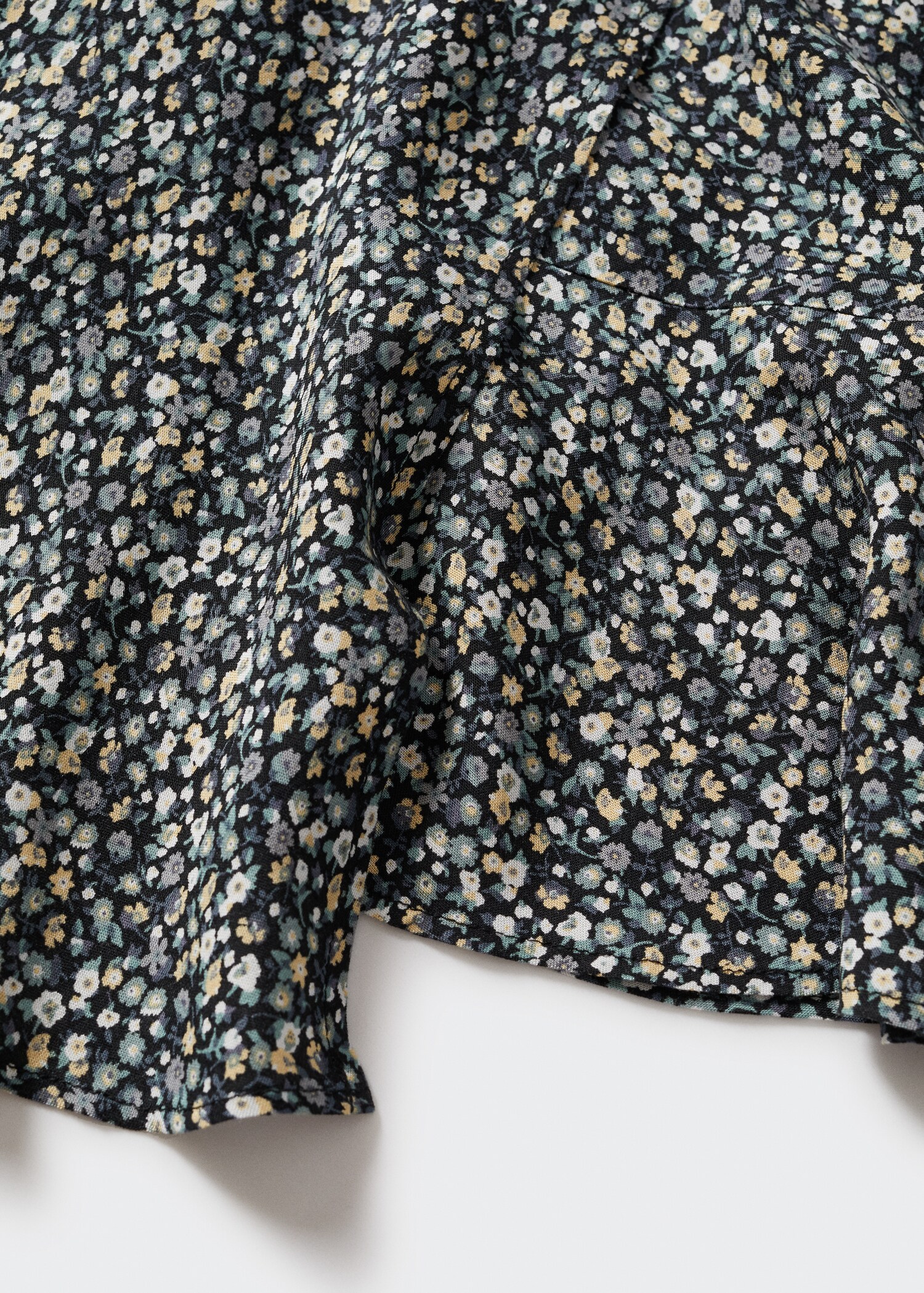 Floral wrap dress - Details of the article 8