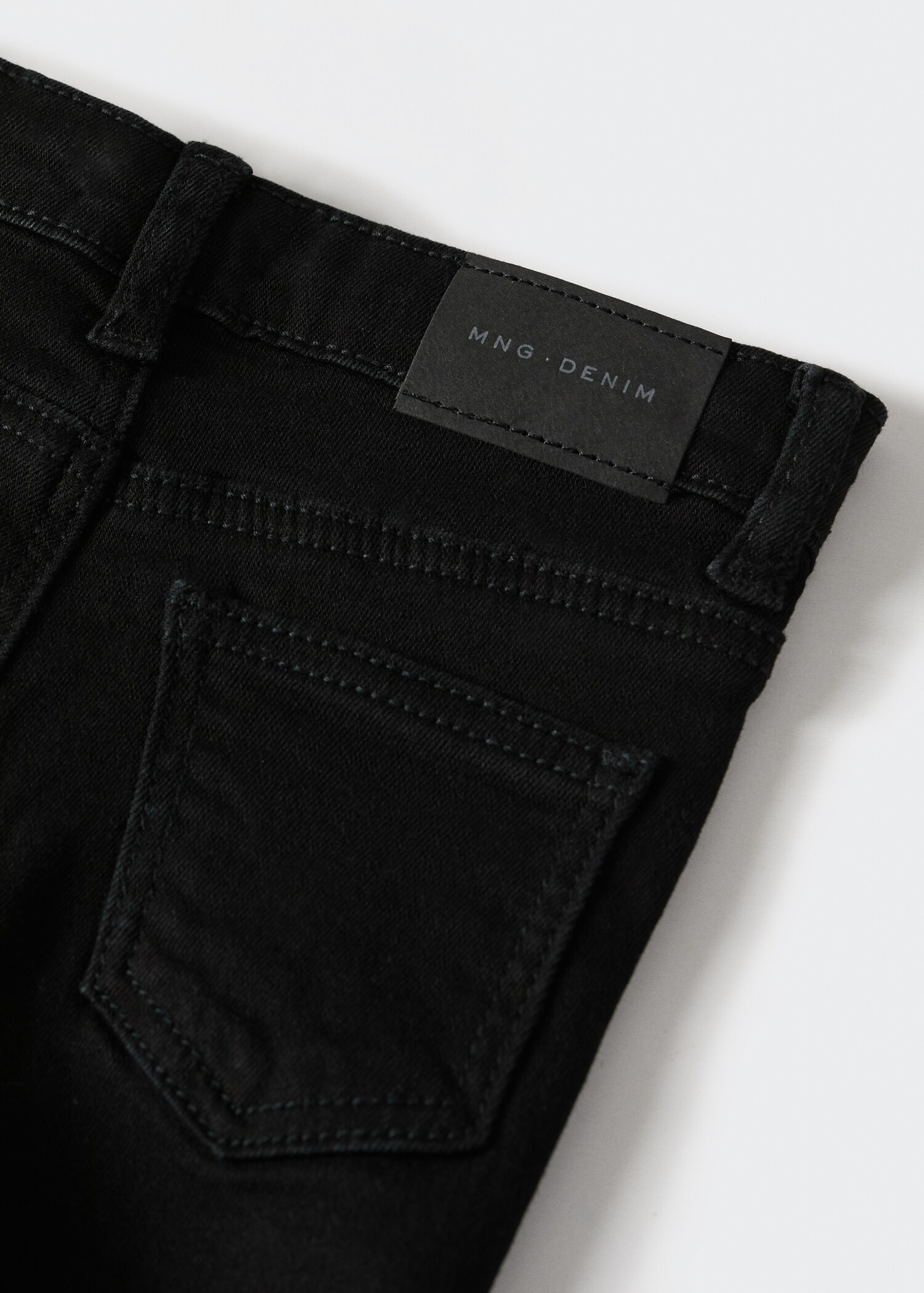 Slim-fit jeans - Details of the article 8