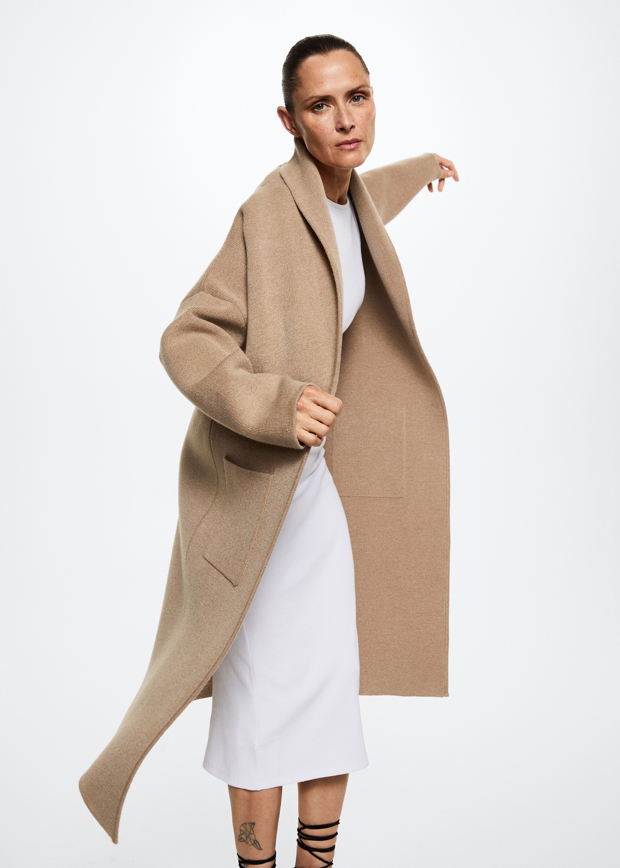 Oversized knitted coat with pockets - Medium plane