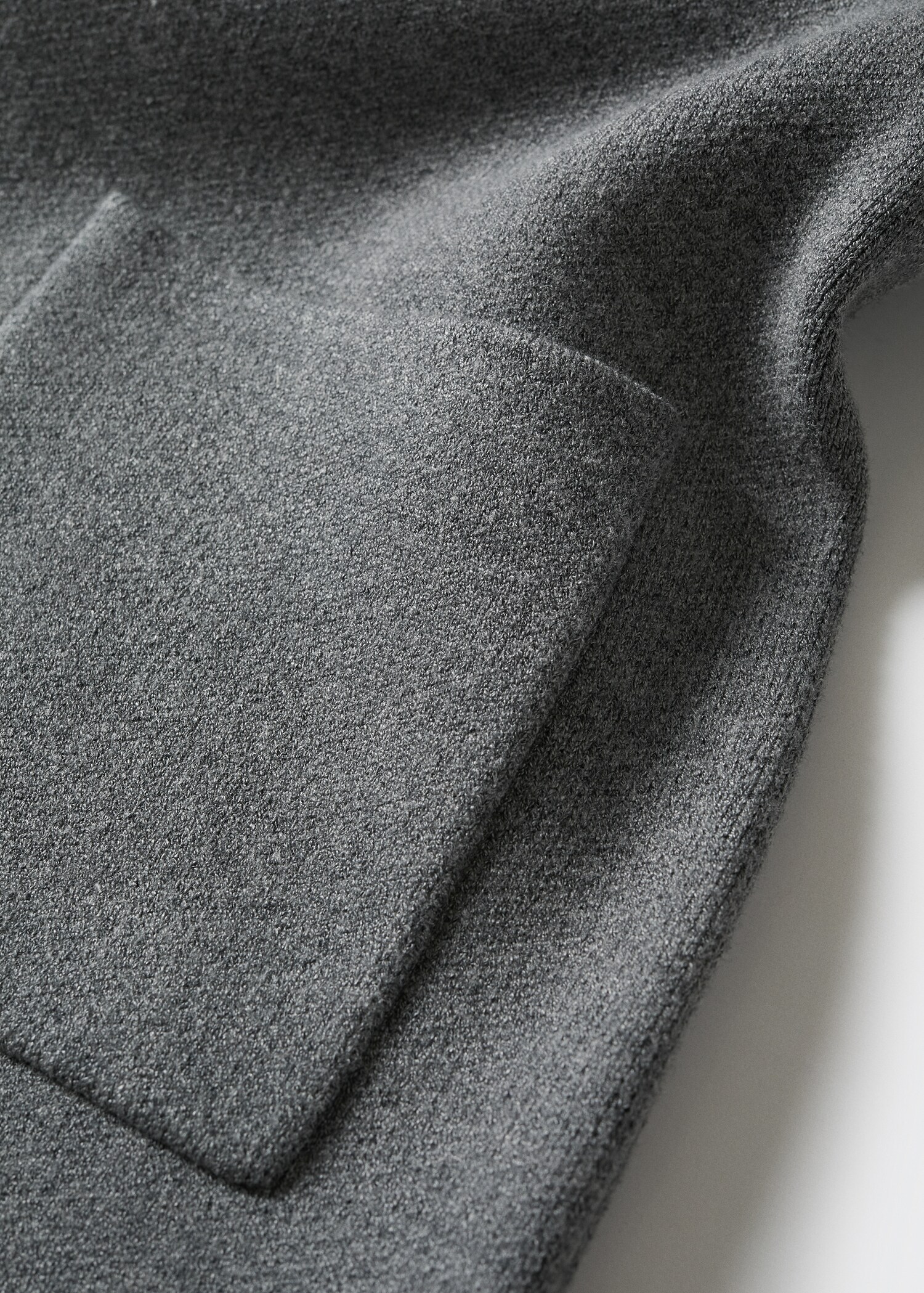 Oversized knitted coat with pockets - Details of the article 8