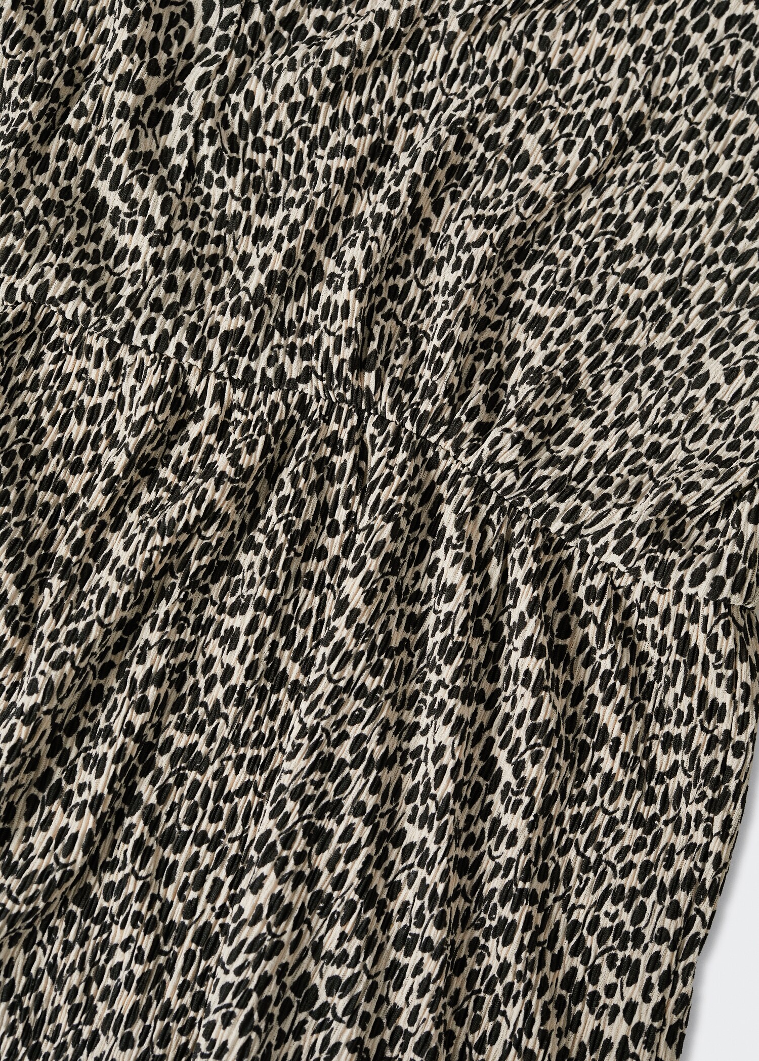 Flowy textured blouse - Details of the article 8