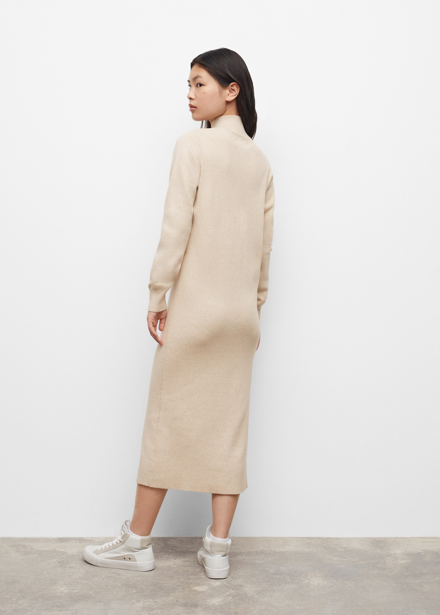 Knit long dress - Reverse of the article