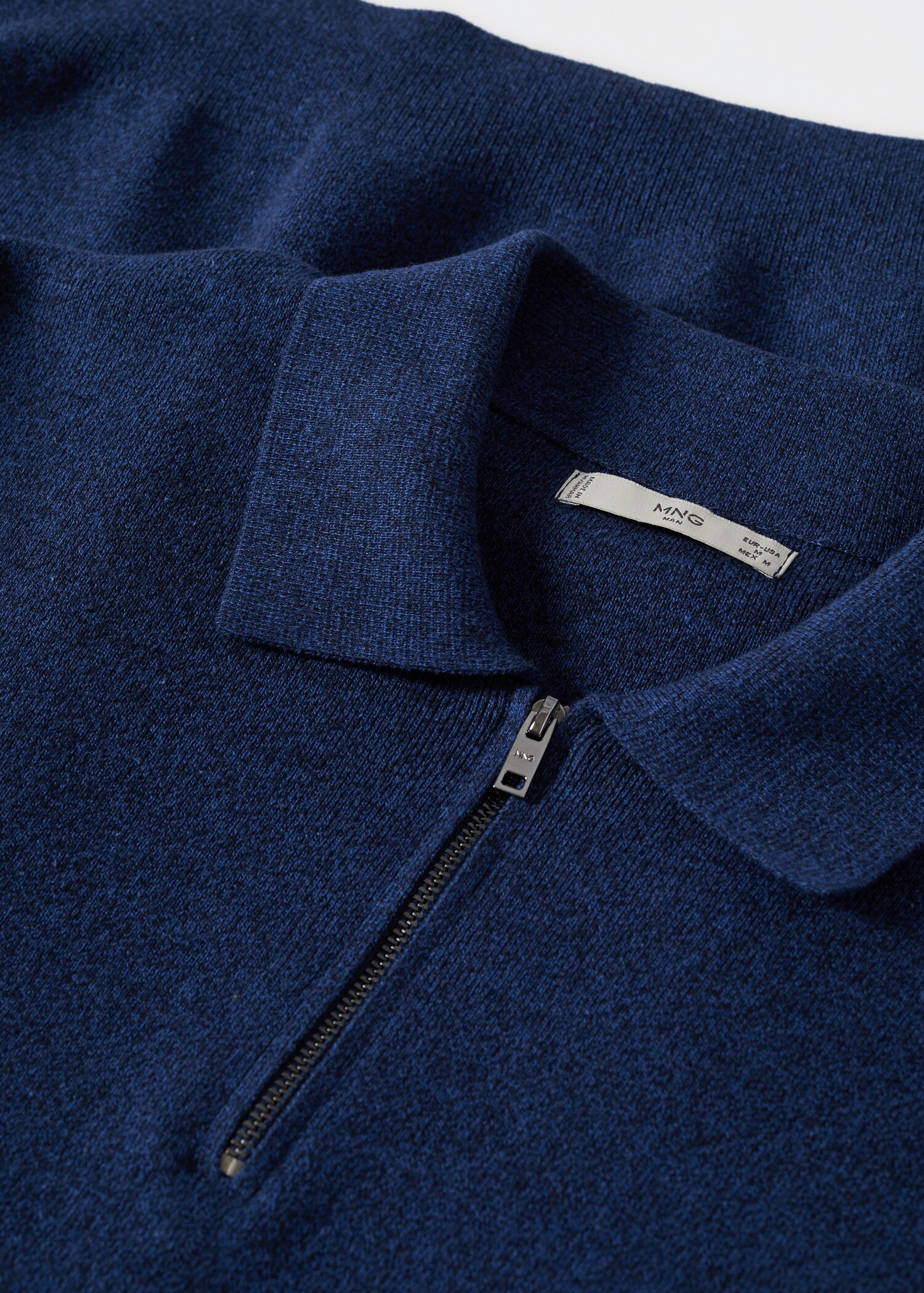 Knitted polo shirt with zip - Details of the article 8