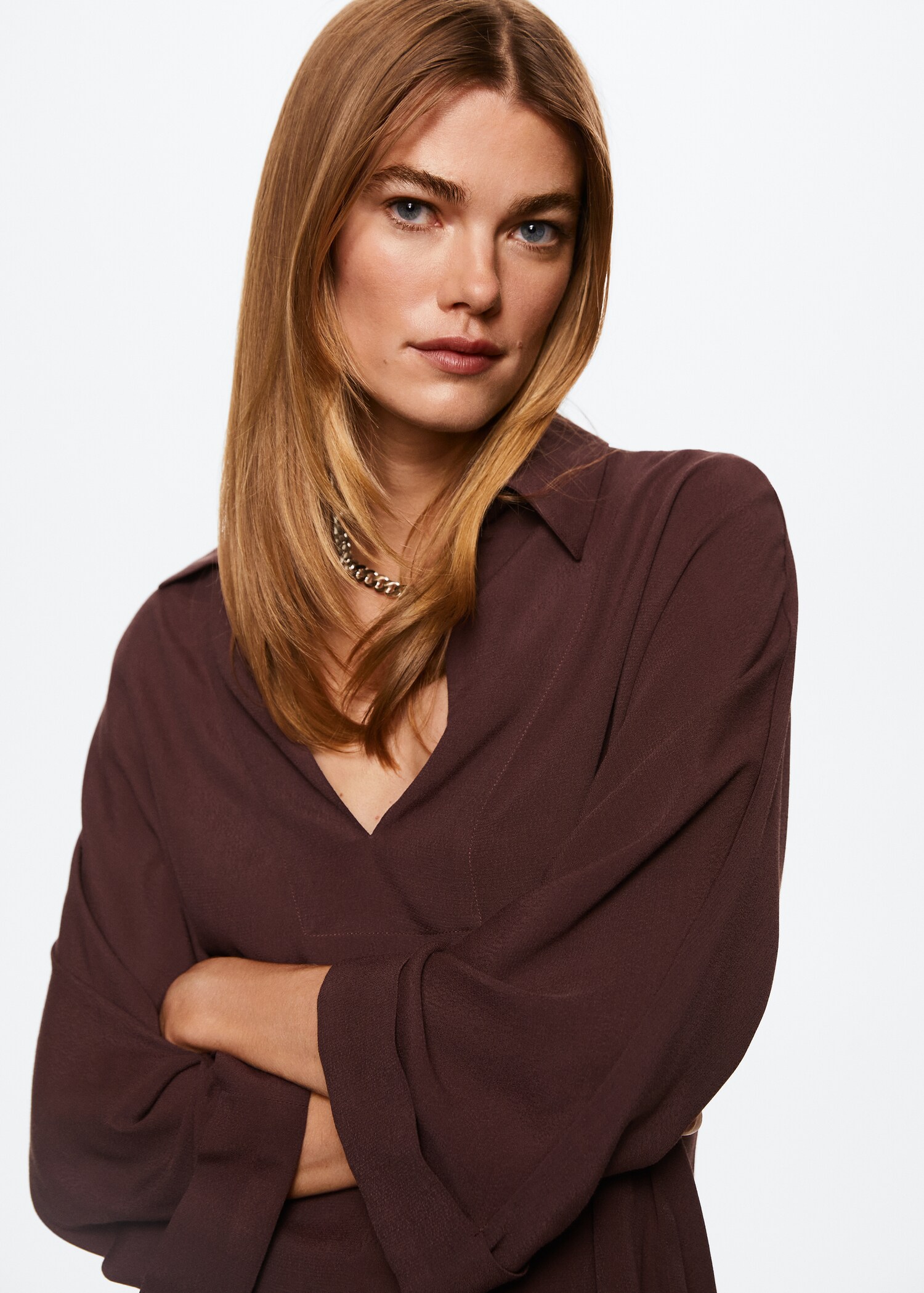 V-neck blouse - Details of the article 1