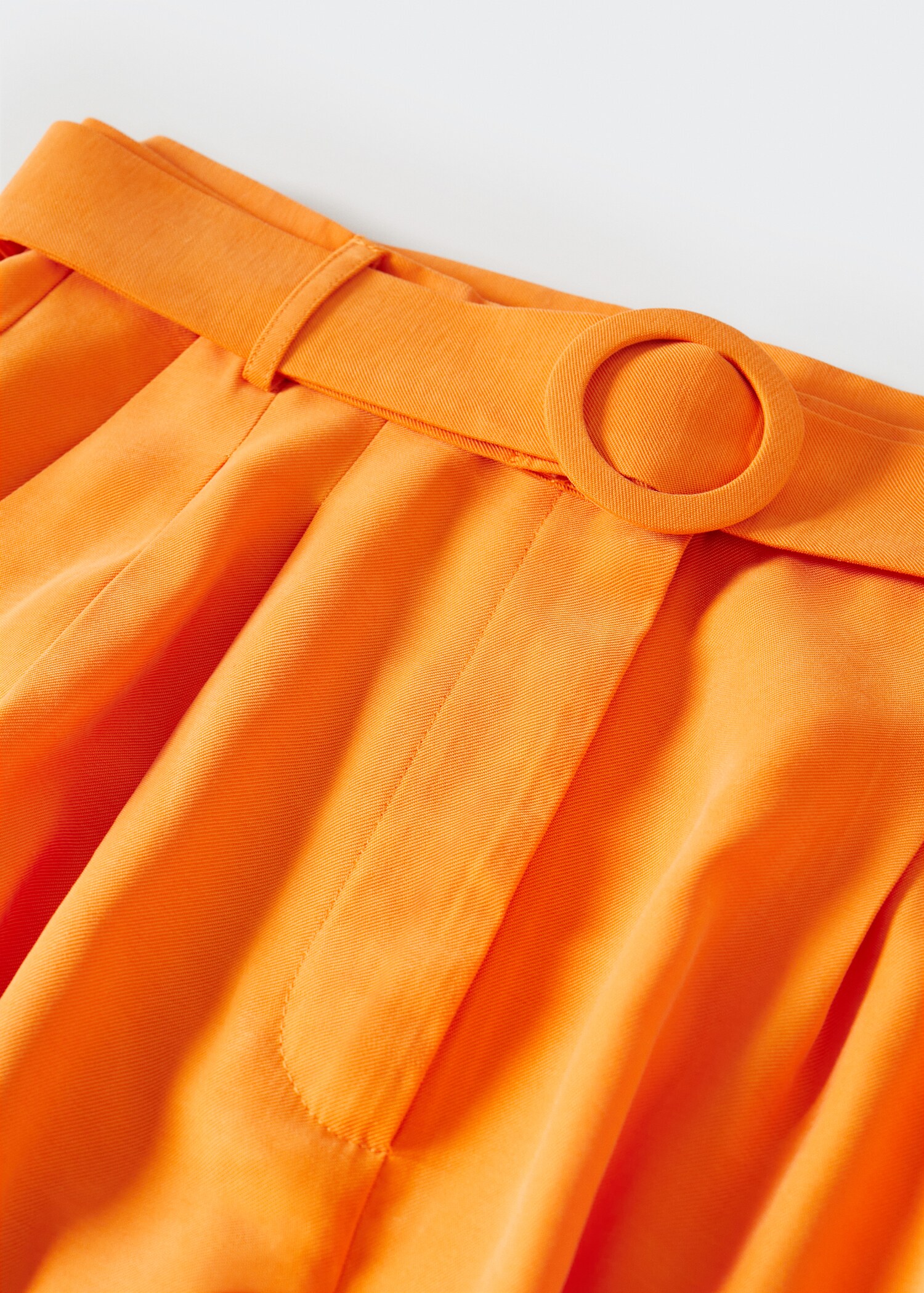 Belt high-waist shorts - Details of the article 7