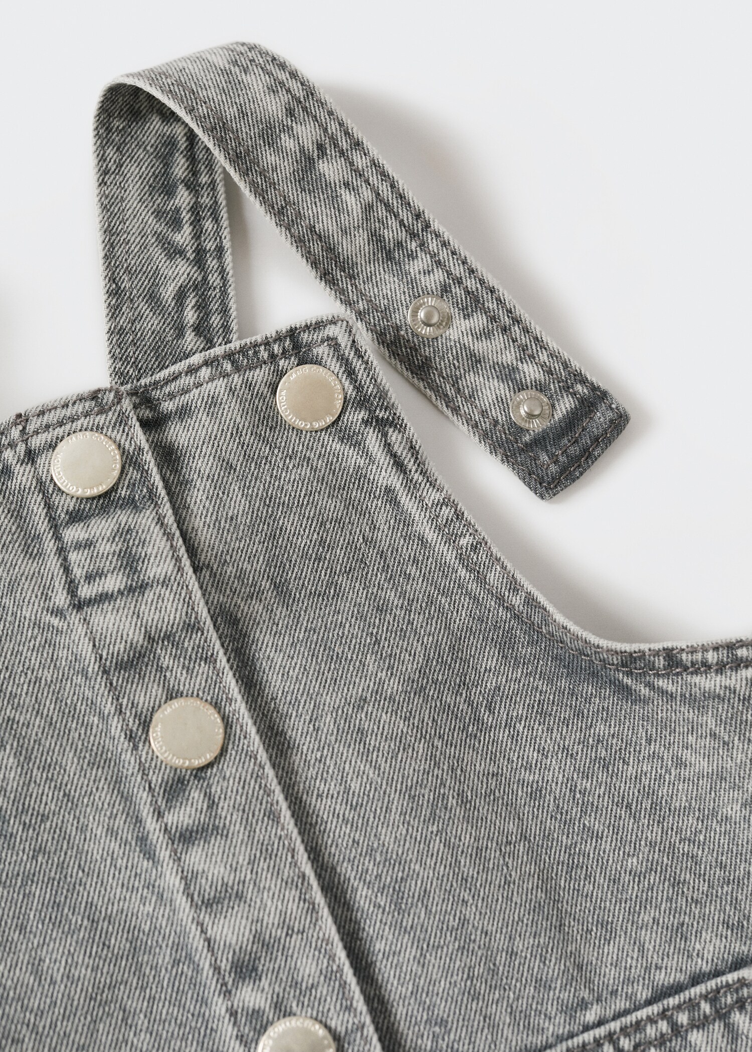 Denim buttons pichi - Details of the article 8