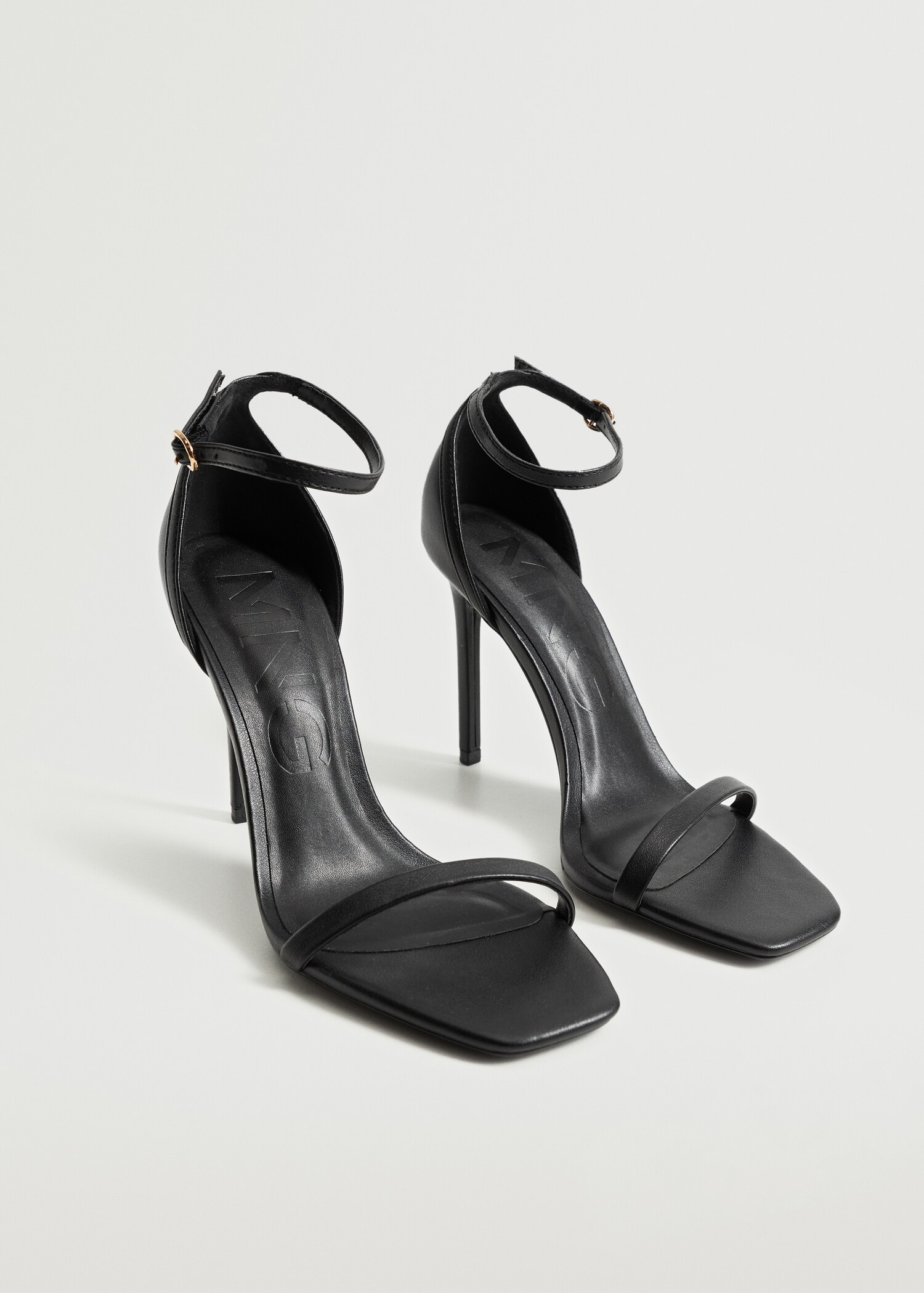 Ankle-cuff sandals - Medium plane