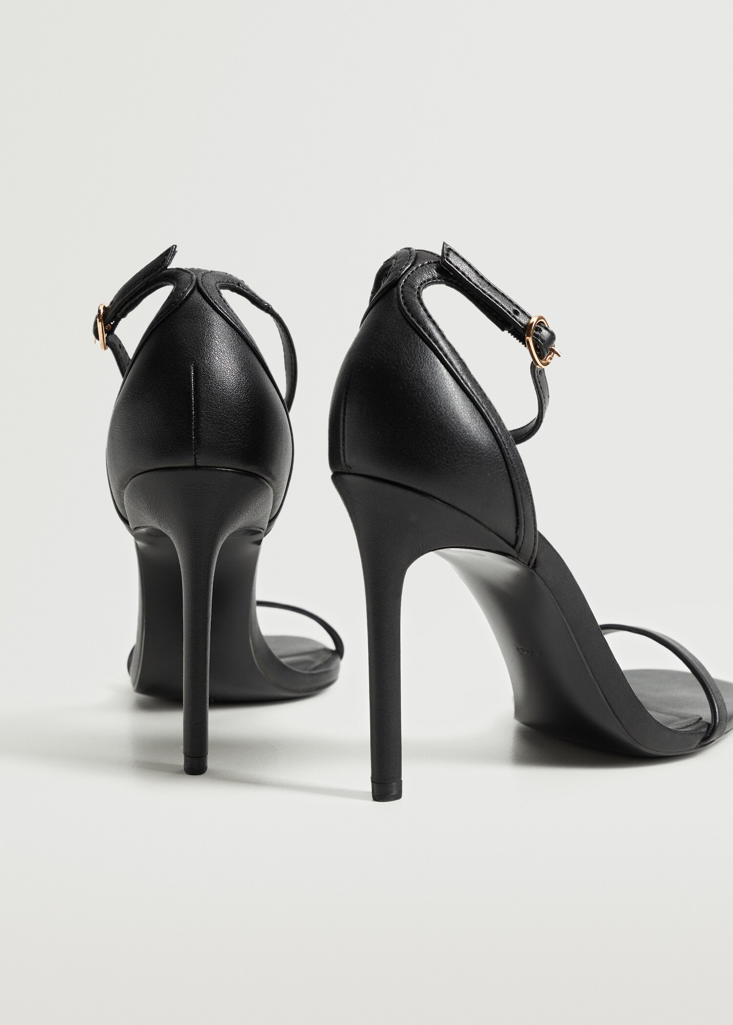 Ankle-cuff sandals - Details of the article 2