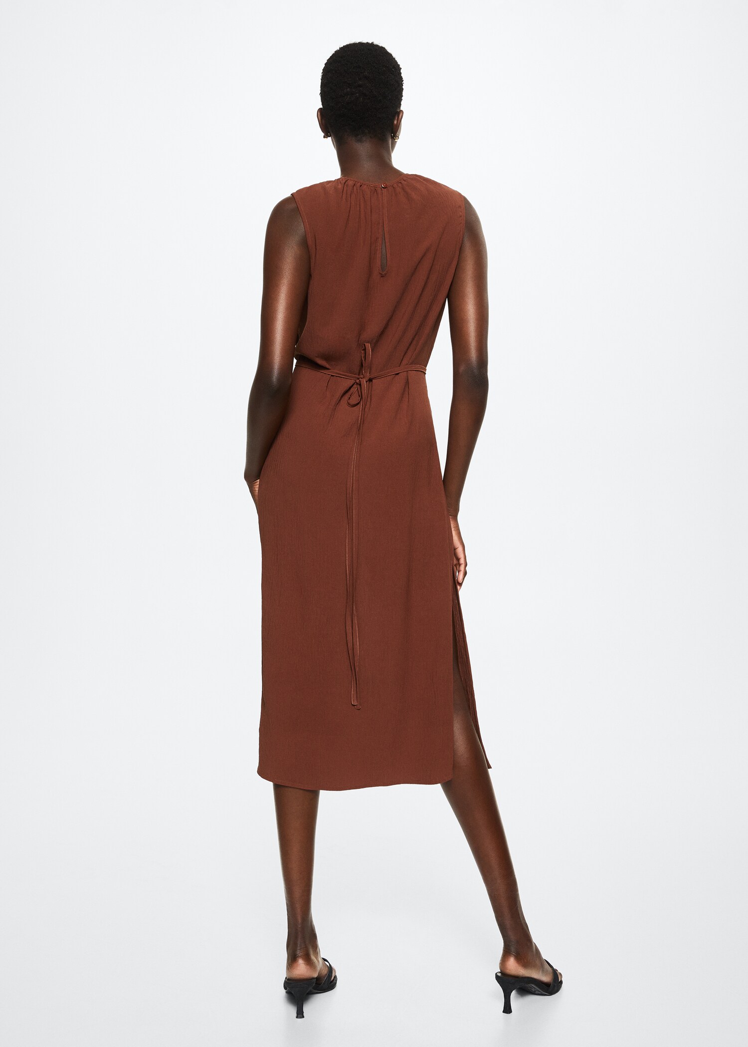 Vestido textura cinturón - Reverso del artículo
