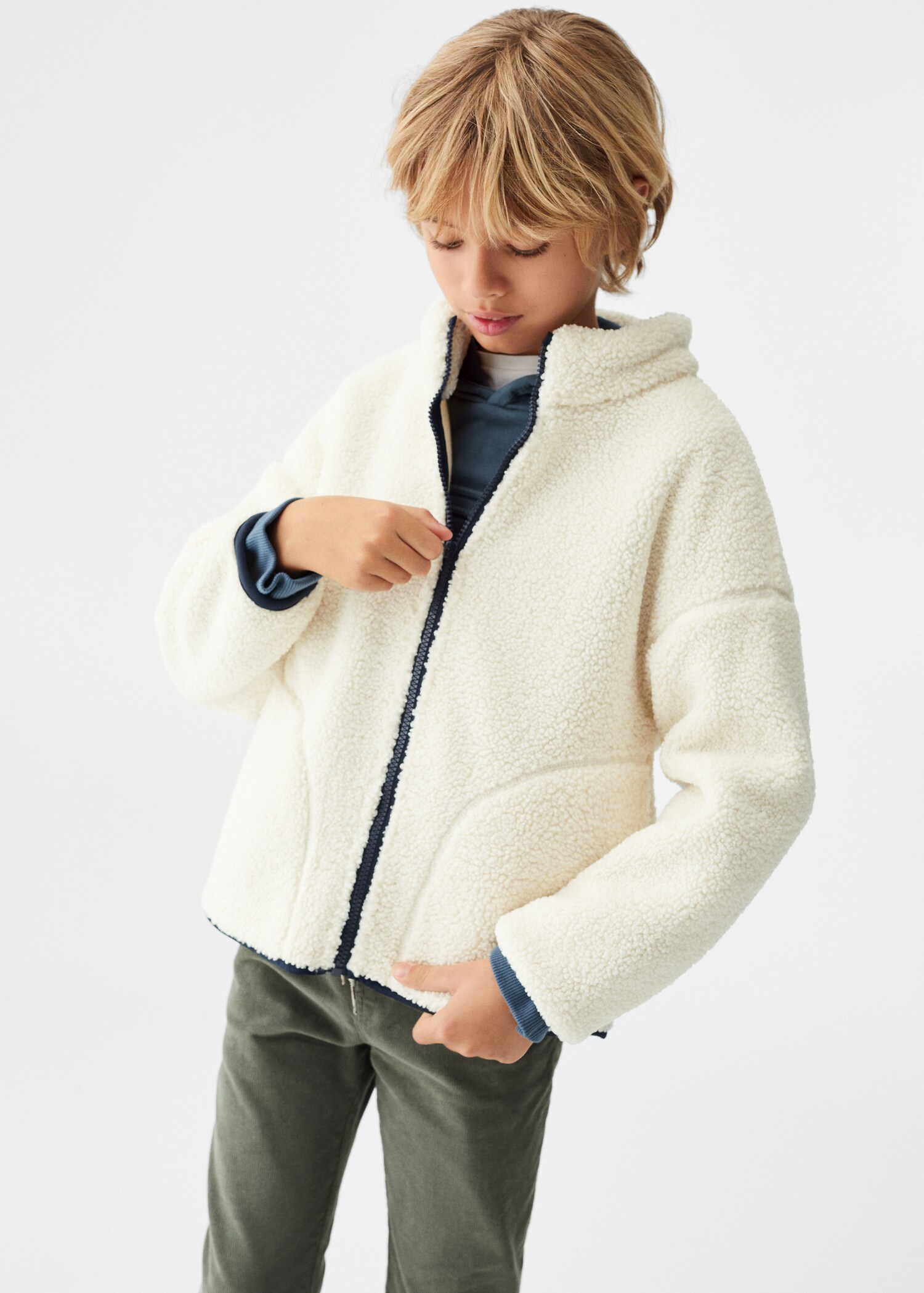 Veste fourrure synthétique - Plan moyen