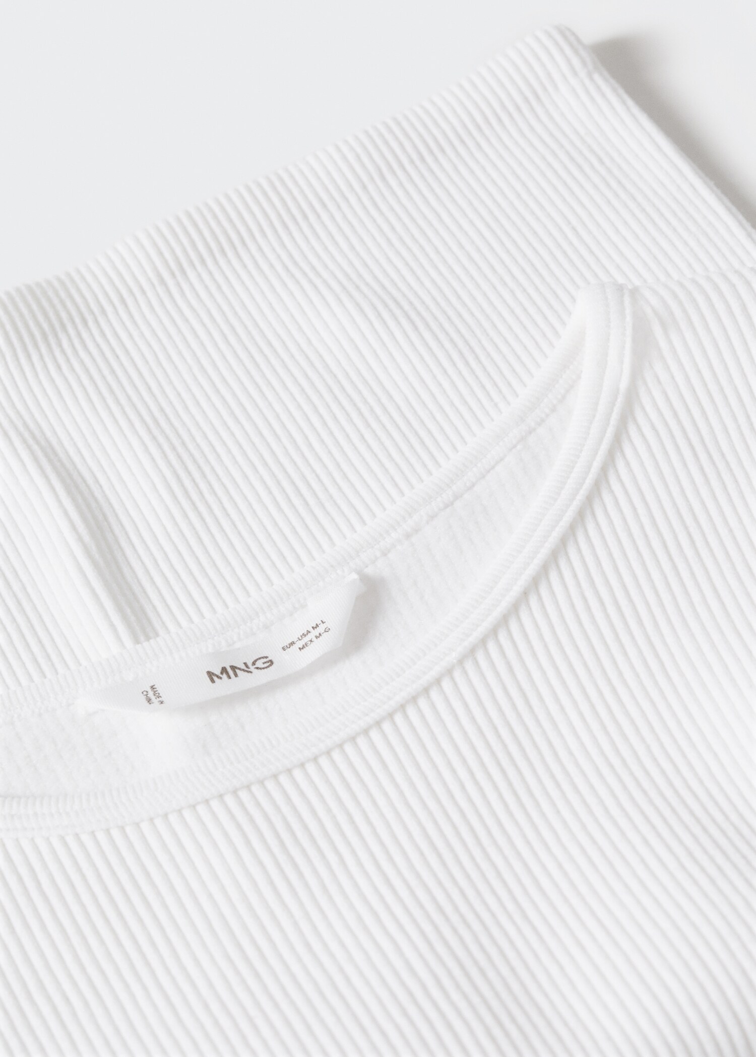 Ribbed crop T-shirt - Details of the article 8