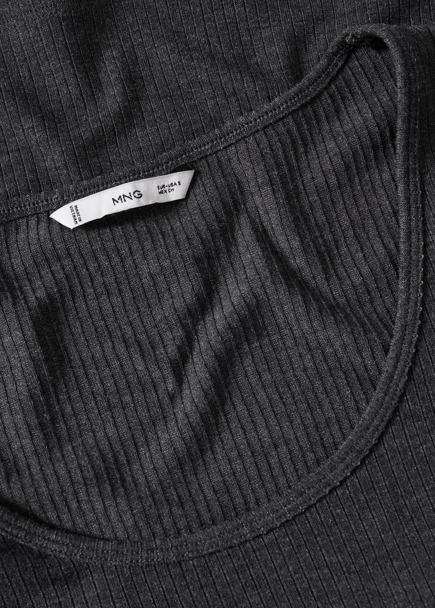 T-shirt côtelé manches longues - Détail de l'article 8