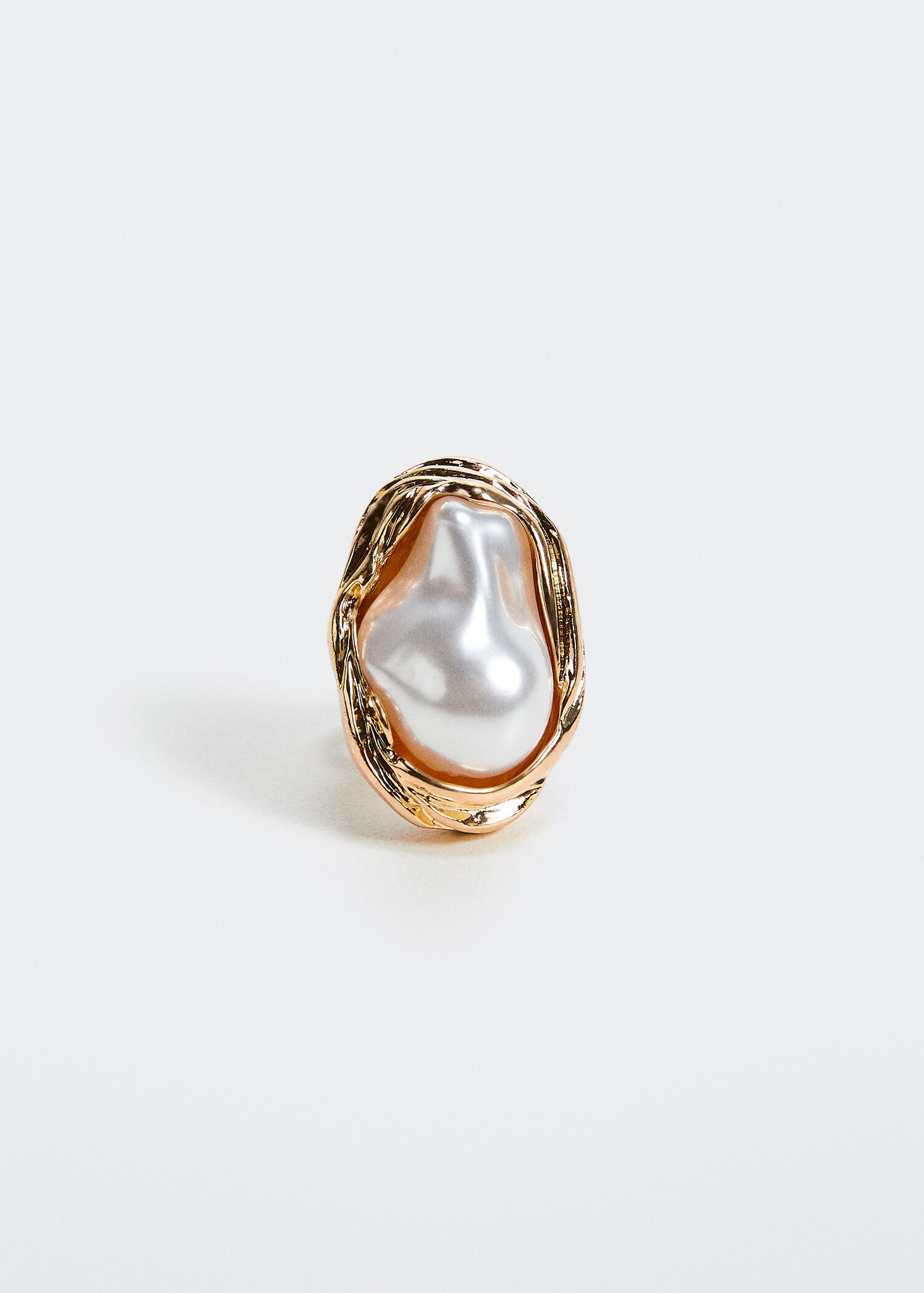 Grande bague perle - Article sans modèle