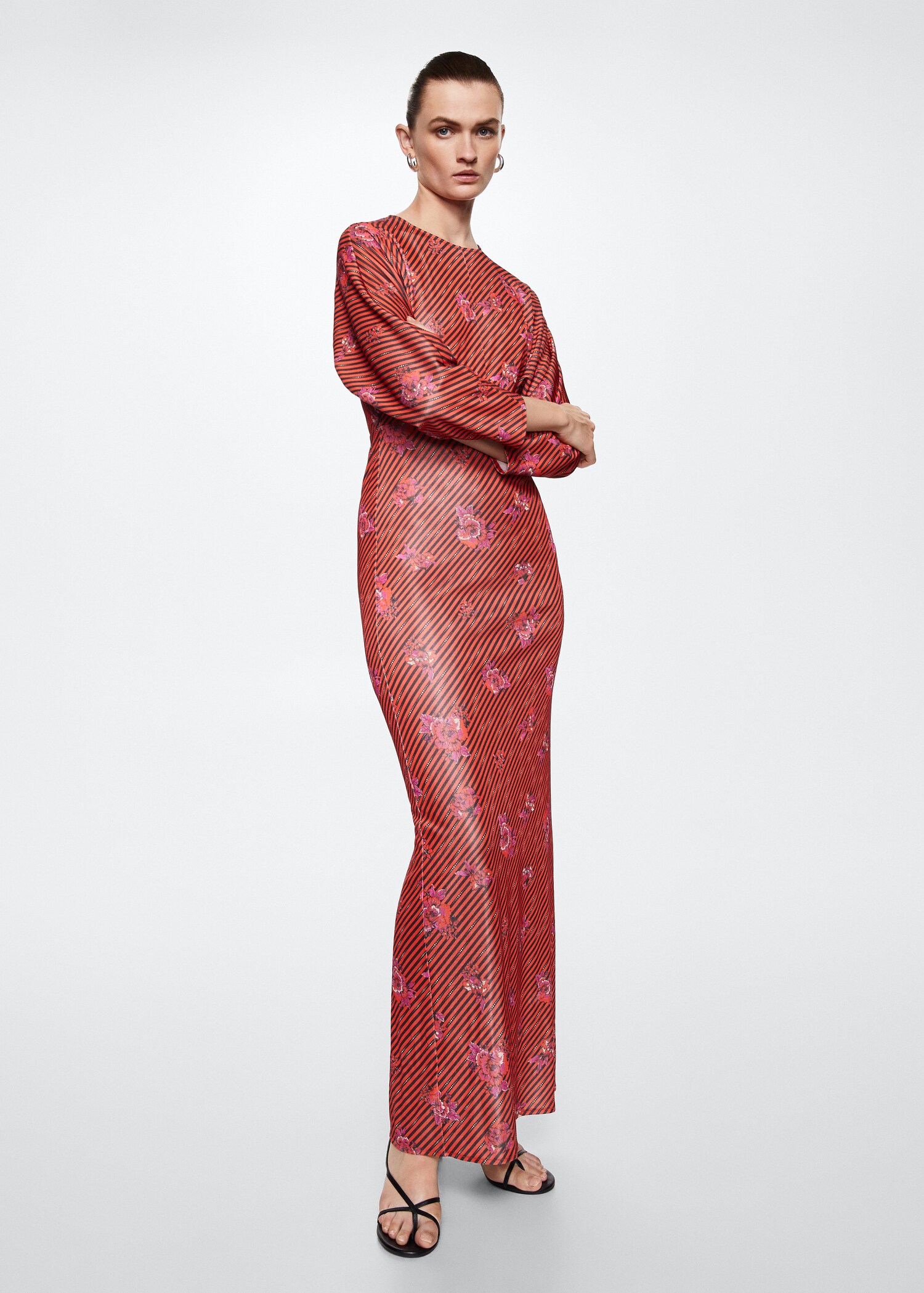 Embossed flower gown - Details of the article 2