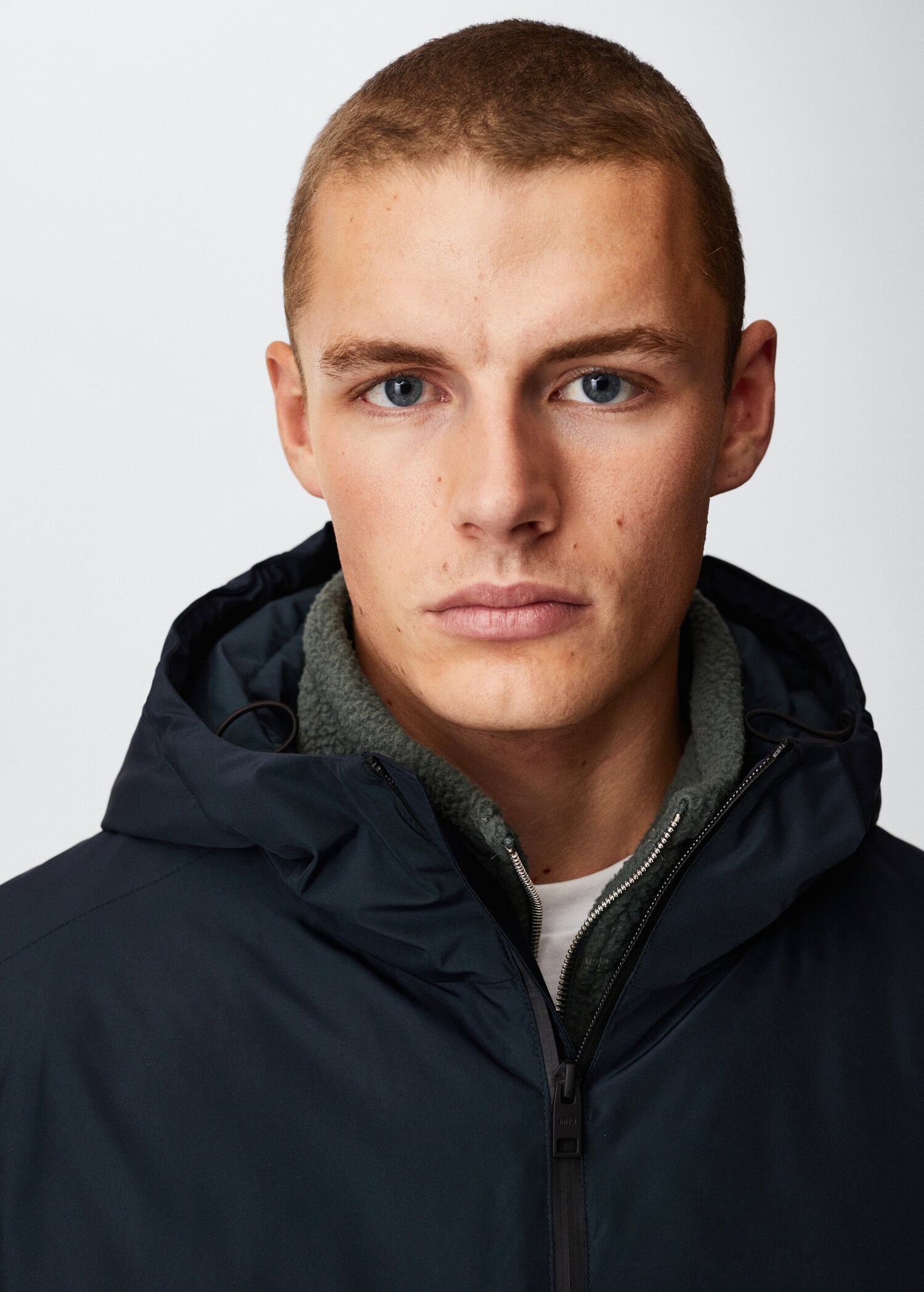 Water-repellent padded parka - Details of the article 1