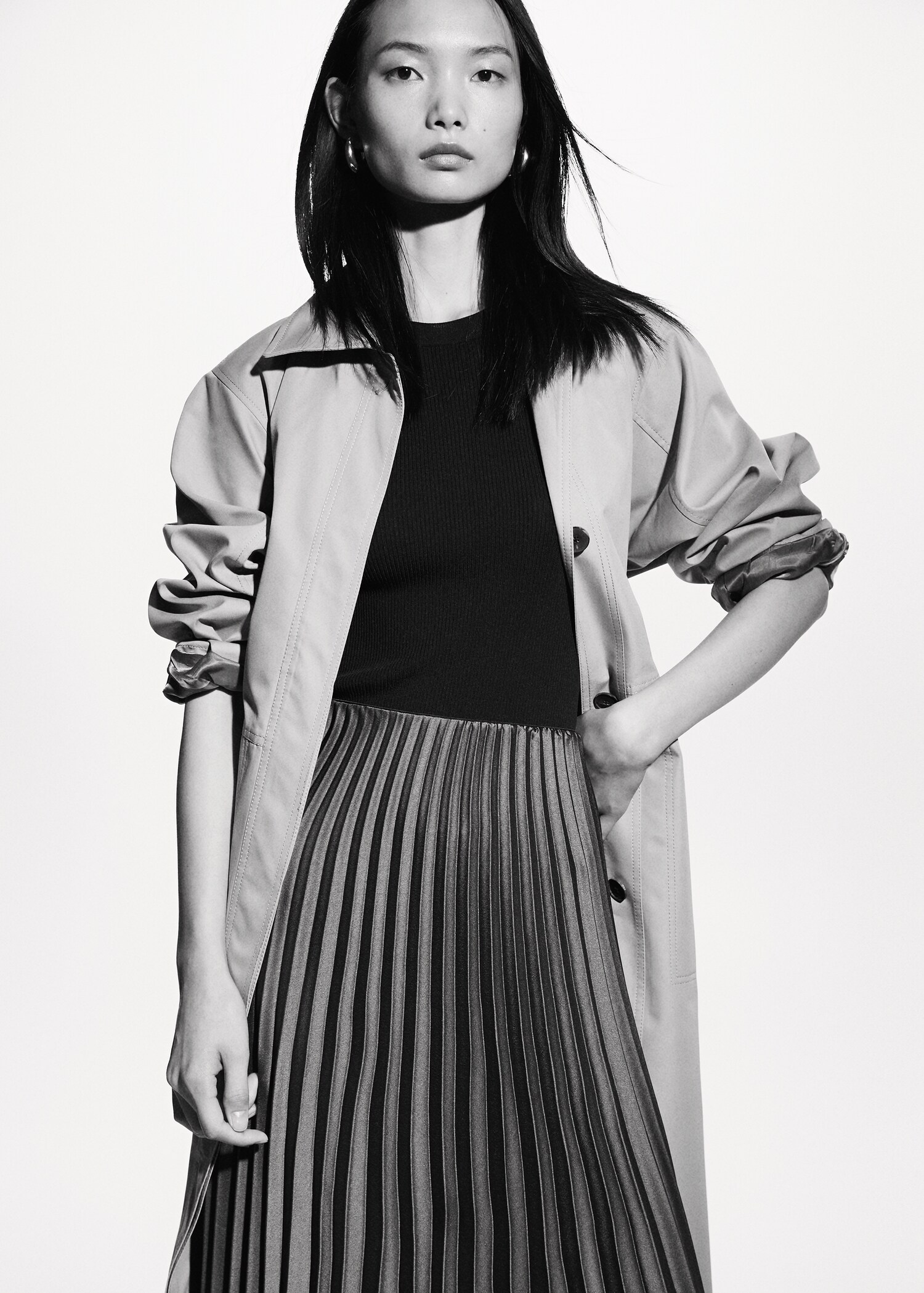Satin pleated skirt - Details of the article 2