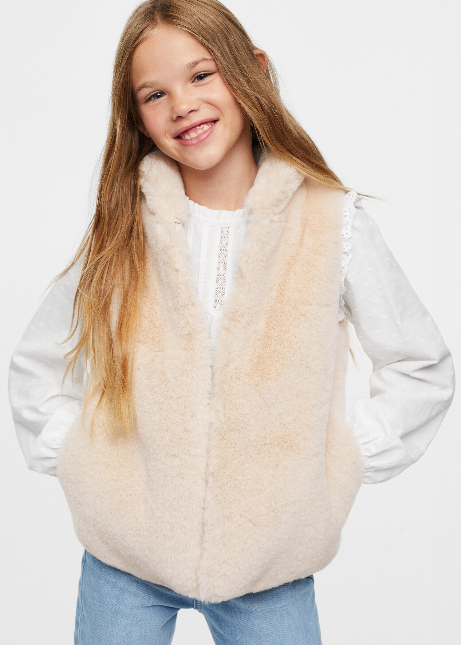 Fur-effect gilet - Medium plane