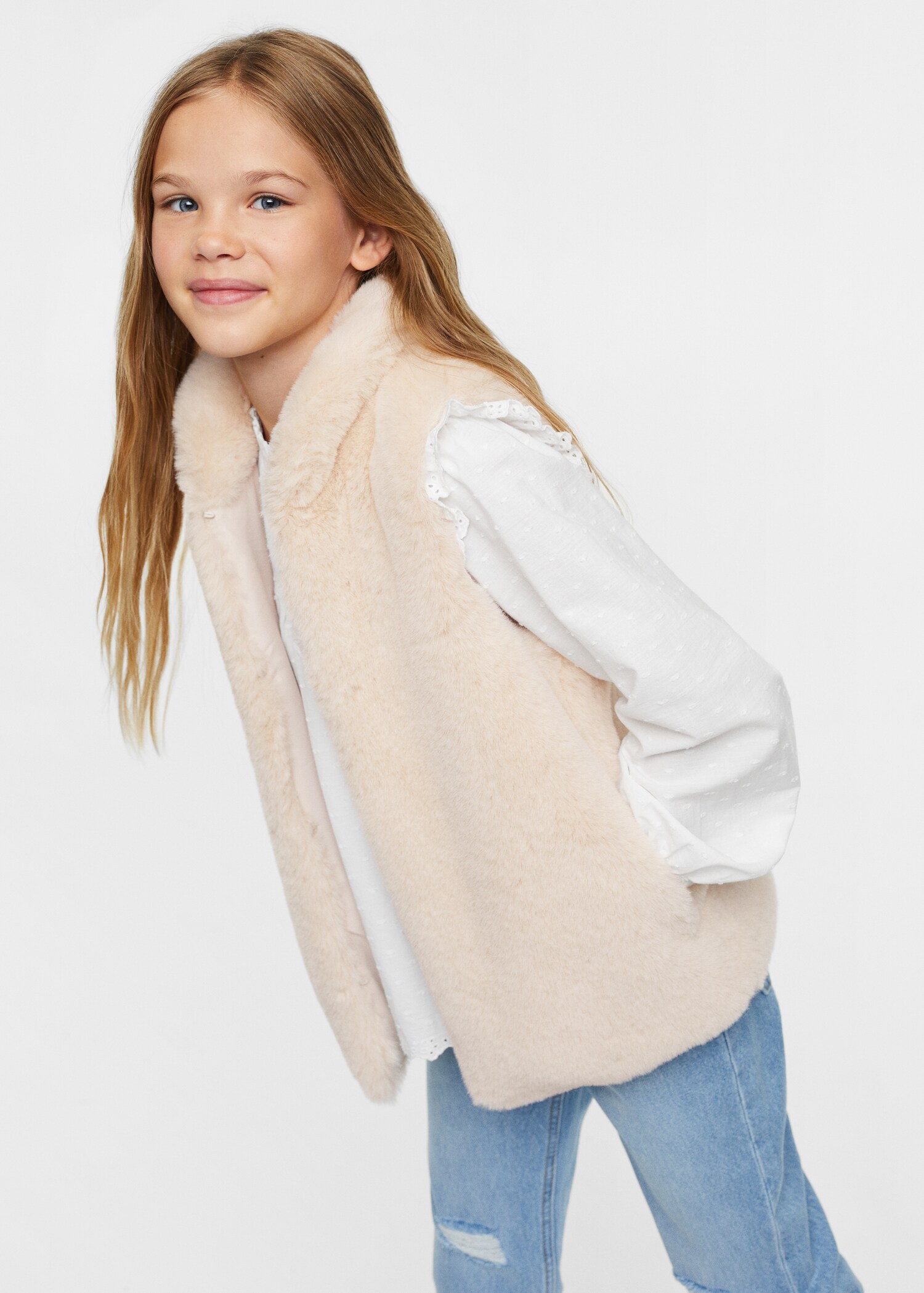 Fur-effect gilet - Details of the article 1