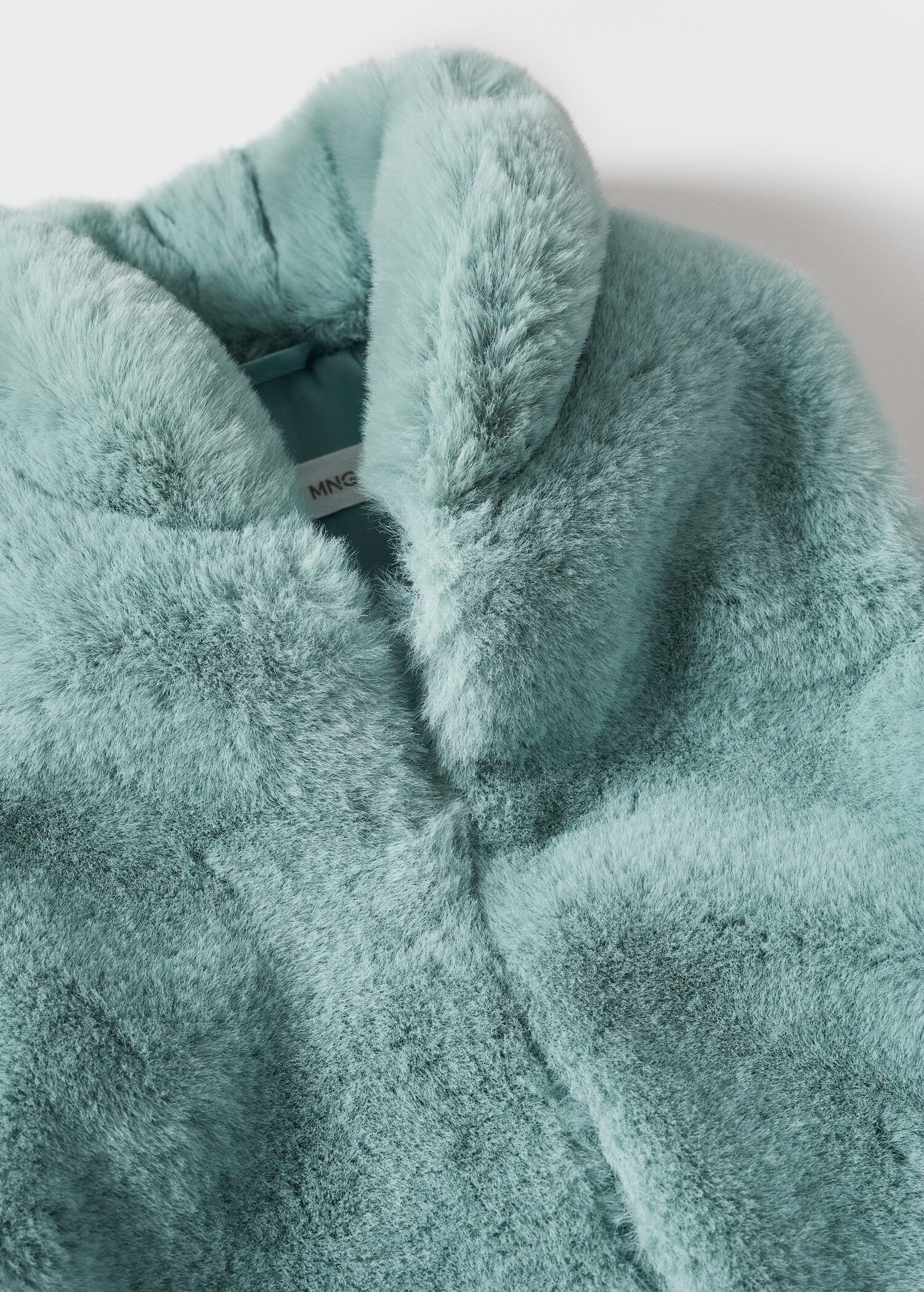 Fur-effect gilet - Details of the article 8