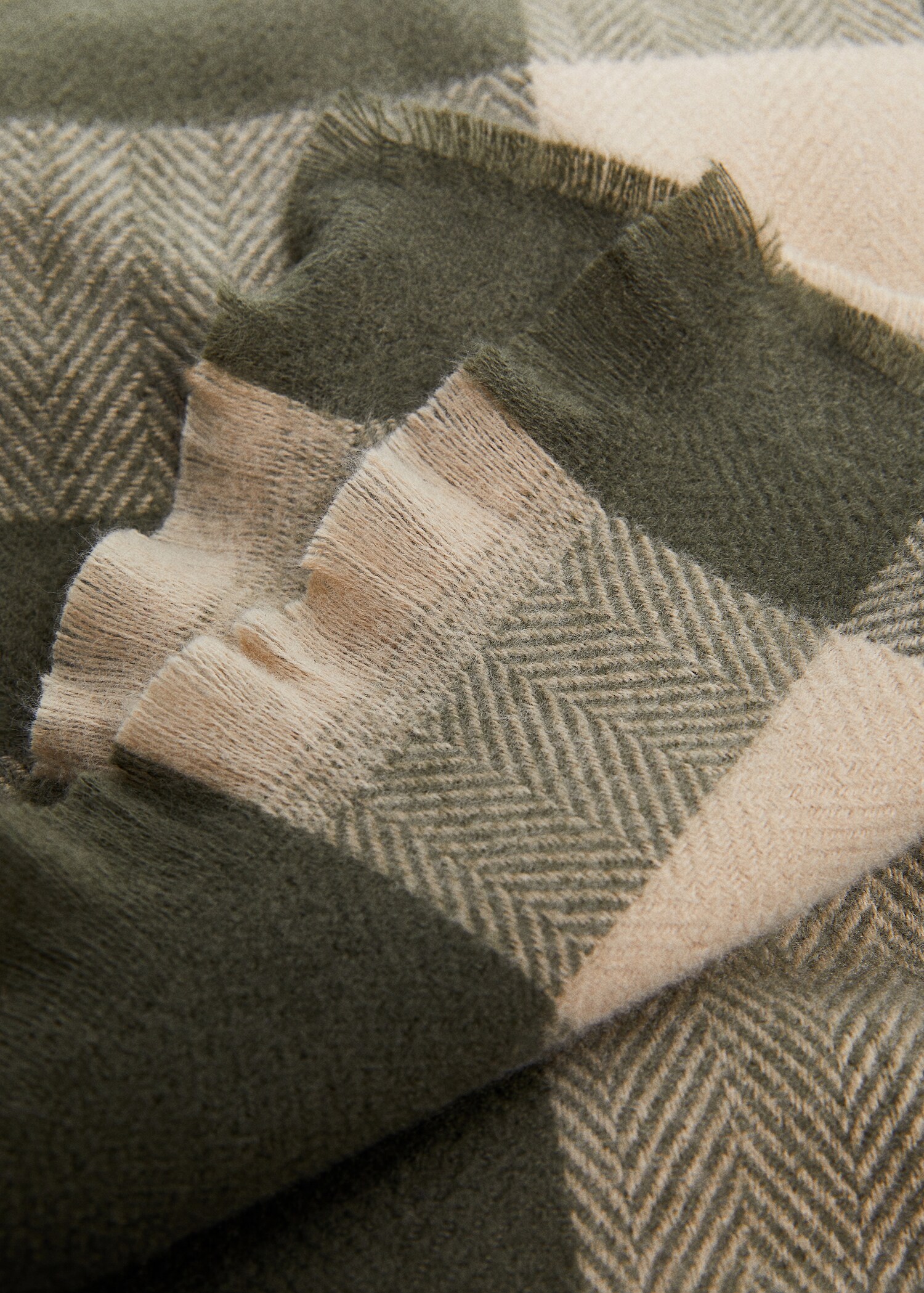 Streifenschal  - Detail des Artikels 1