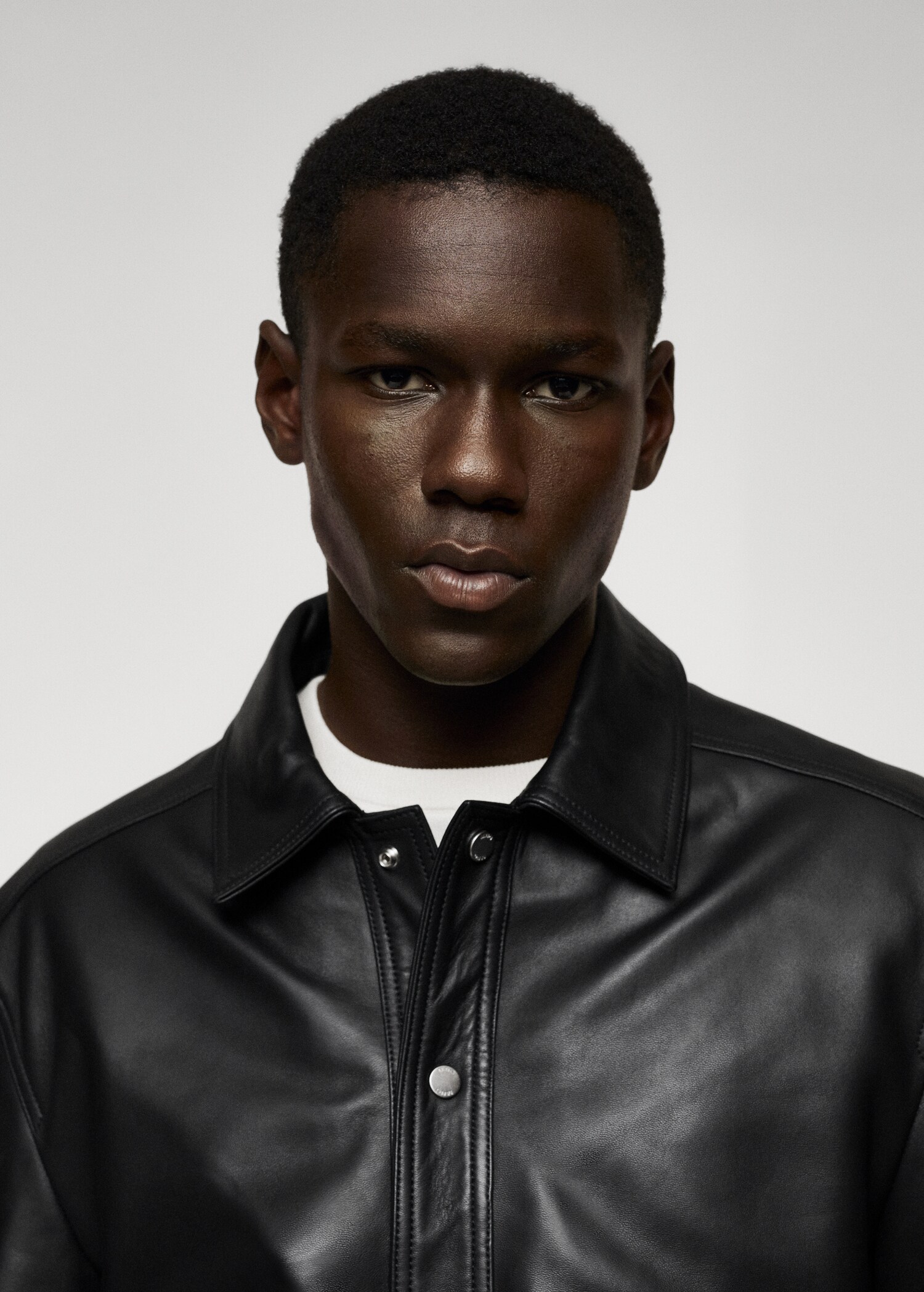 Leather overshirt - Details of the article 6