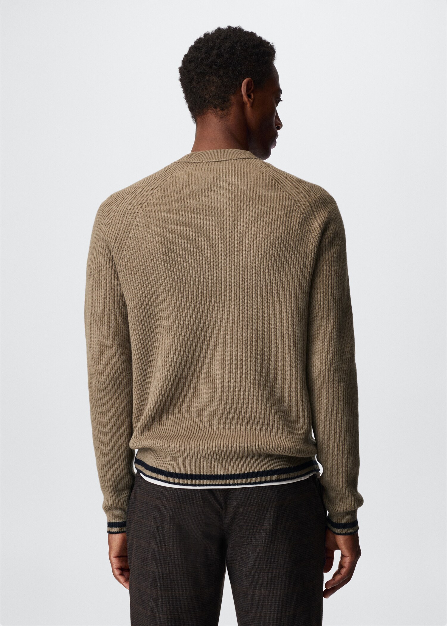 Retro wool sweater - Reverse of the article