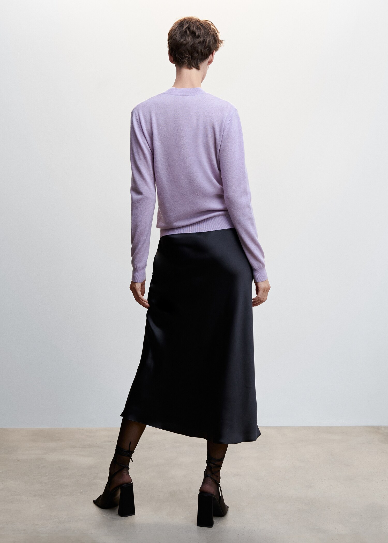 High collar wool sweater - Reverse of the article
