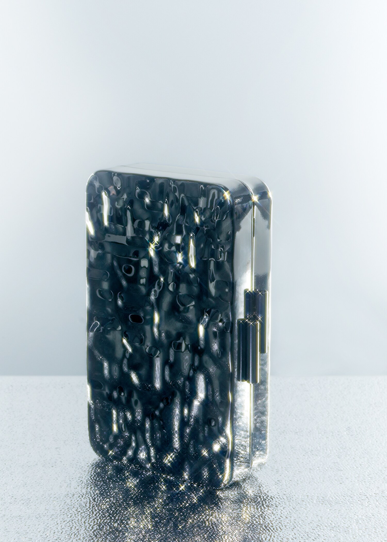 Metallic clutch bag - Details of the article 6