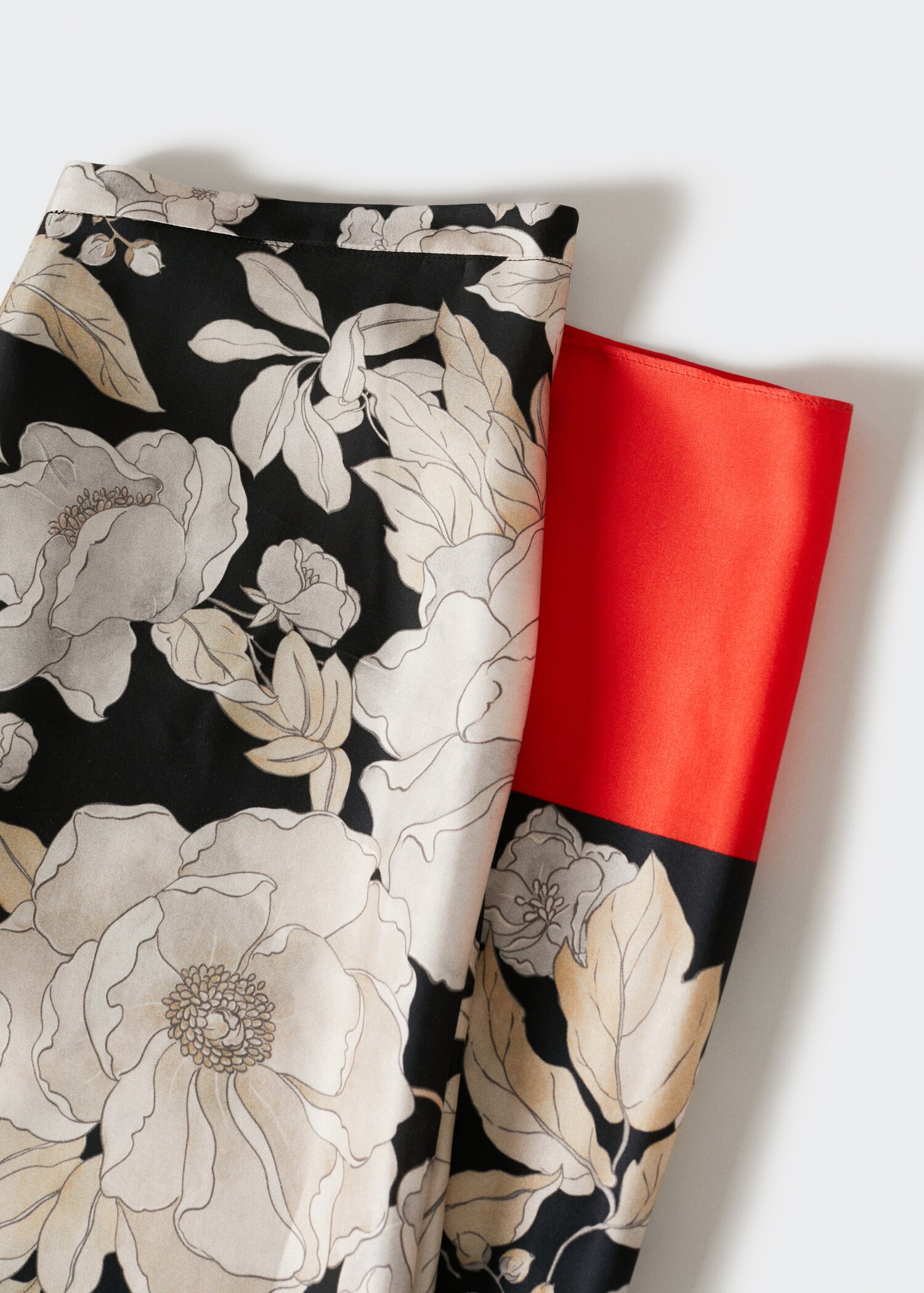 Floral print trousers - Details of the article 8