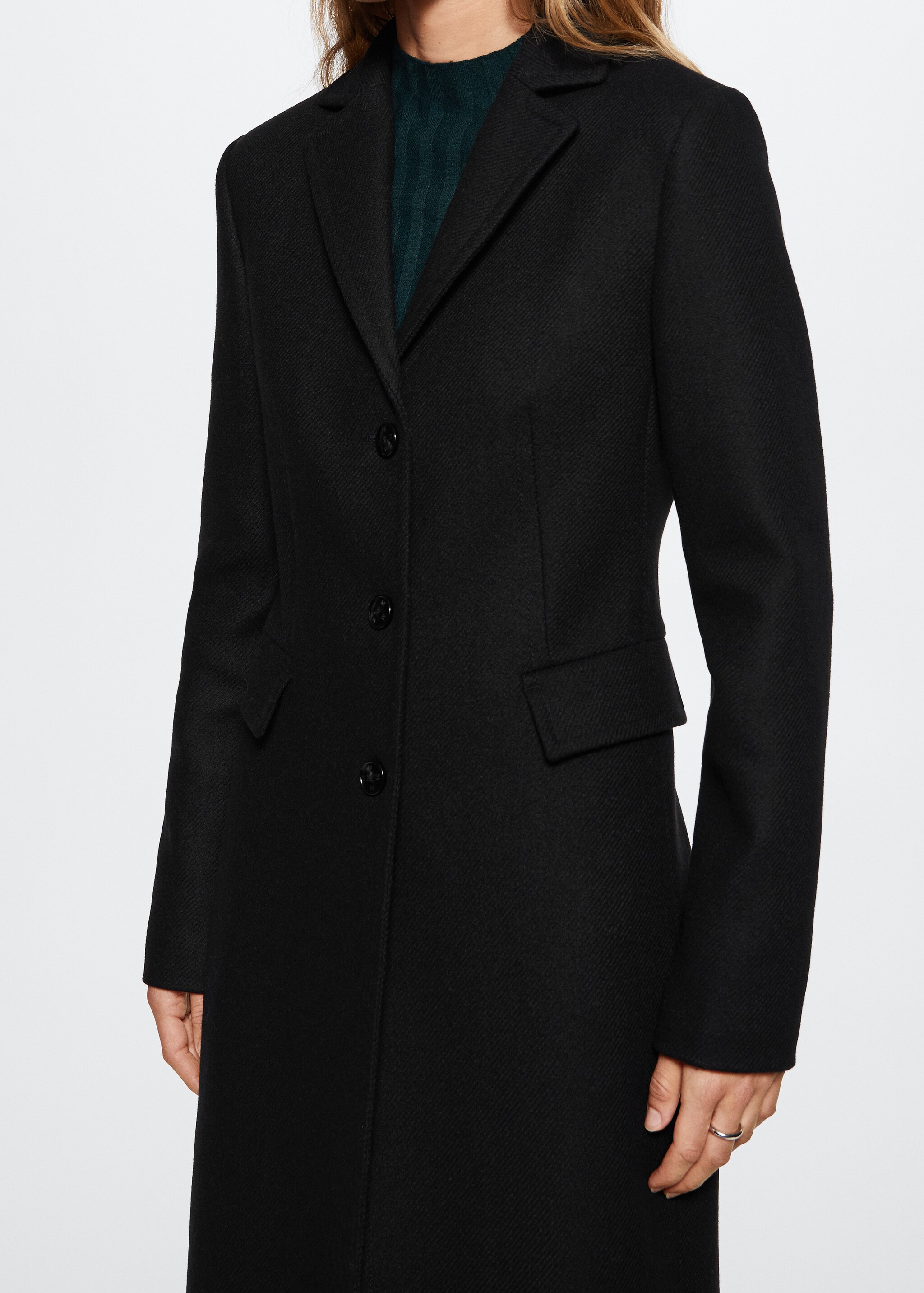Fitted coat with buttons - Details of the article 6
