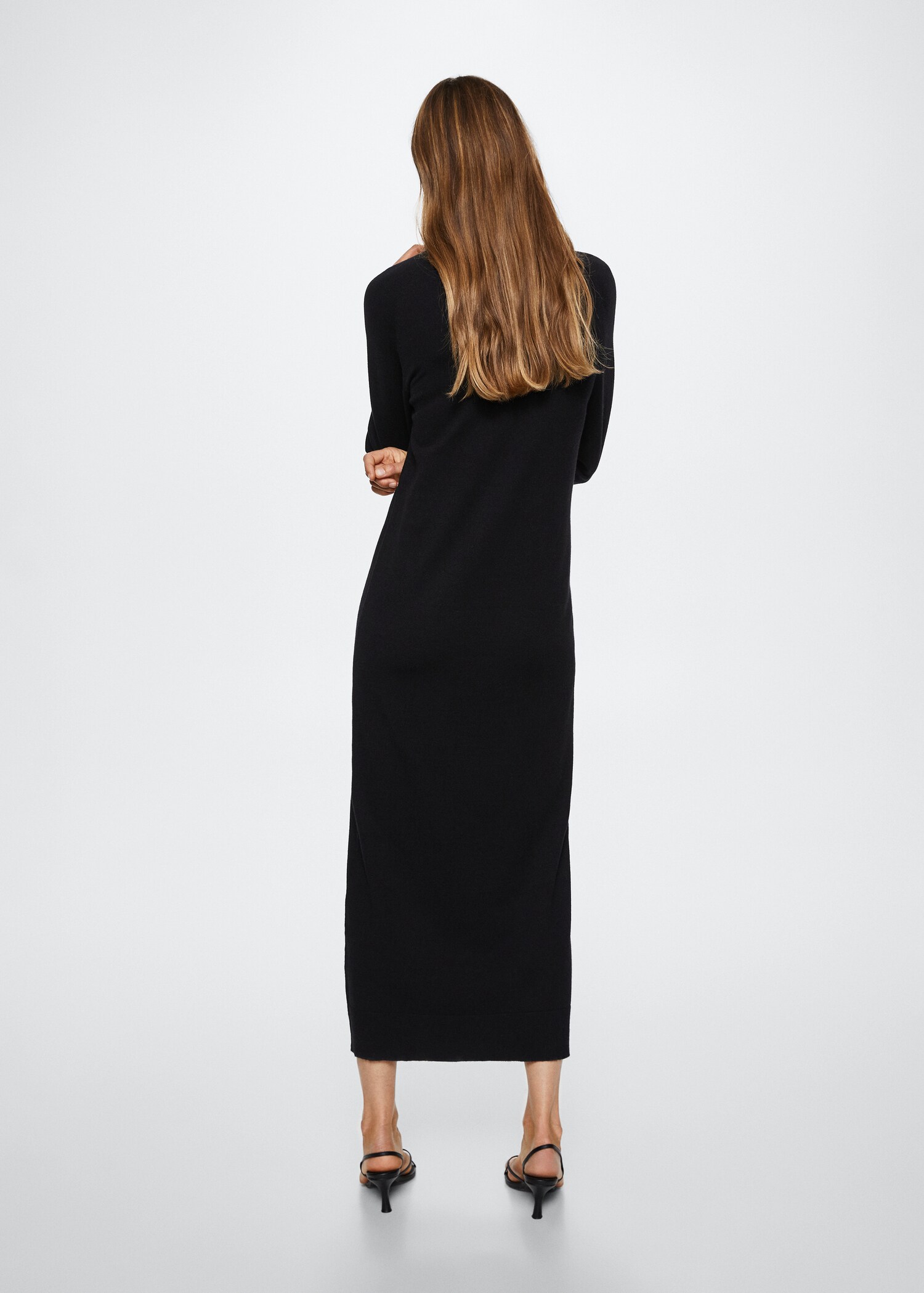 Knitted turtleneck dress - Reverse of the article