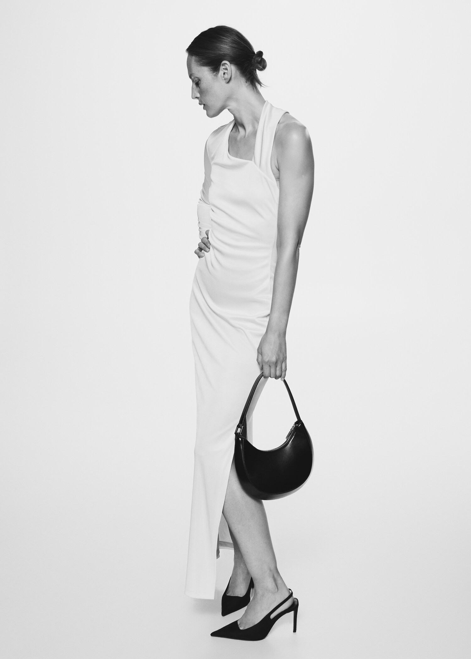 Long asymmetric dress - Details of the article 2