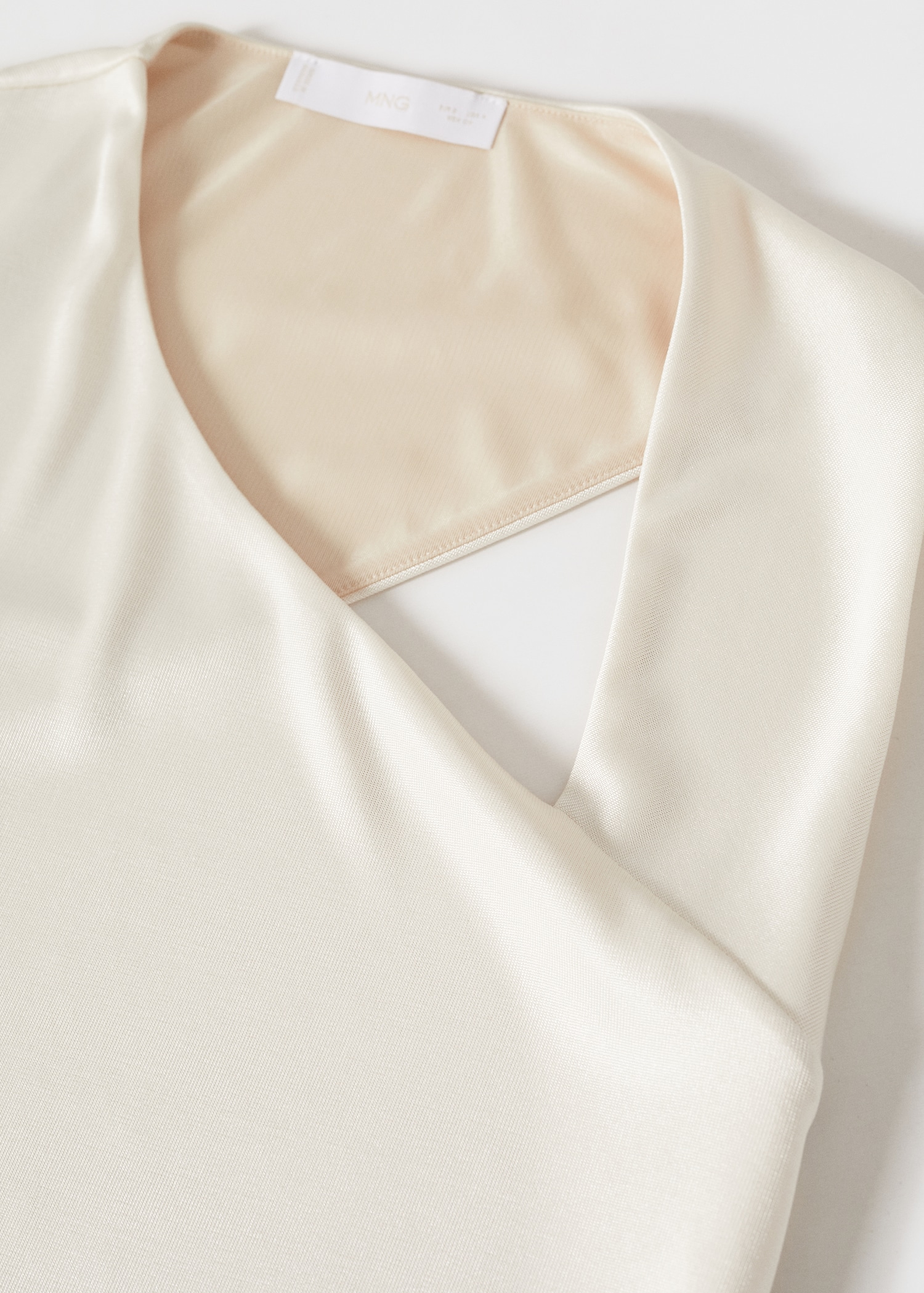 Long asymmetric dress - Details of the article 8