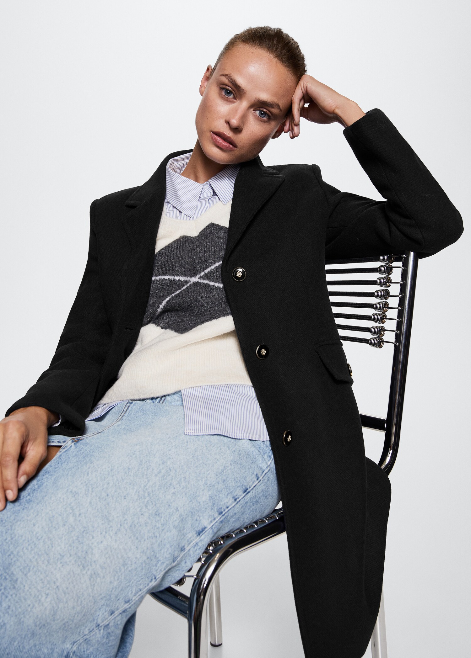Wool coat with buttons - Details of the article 2