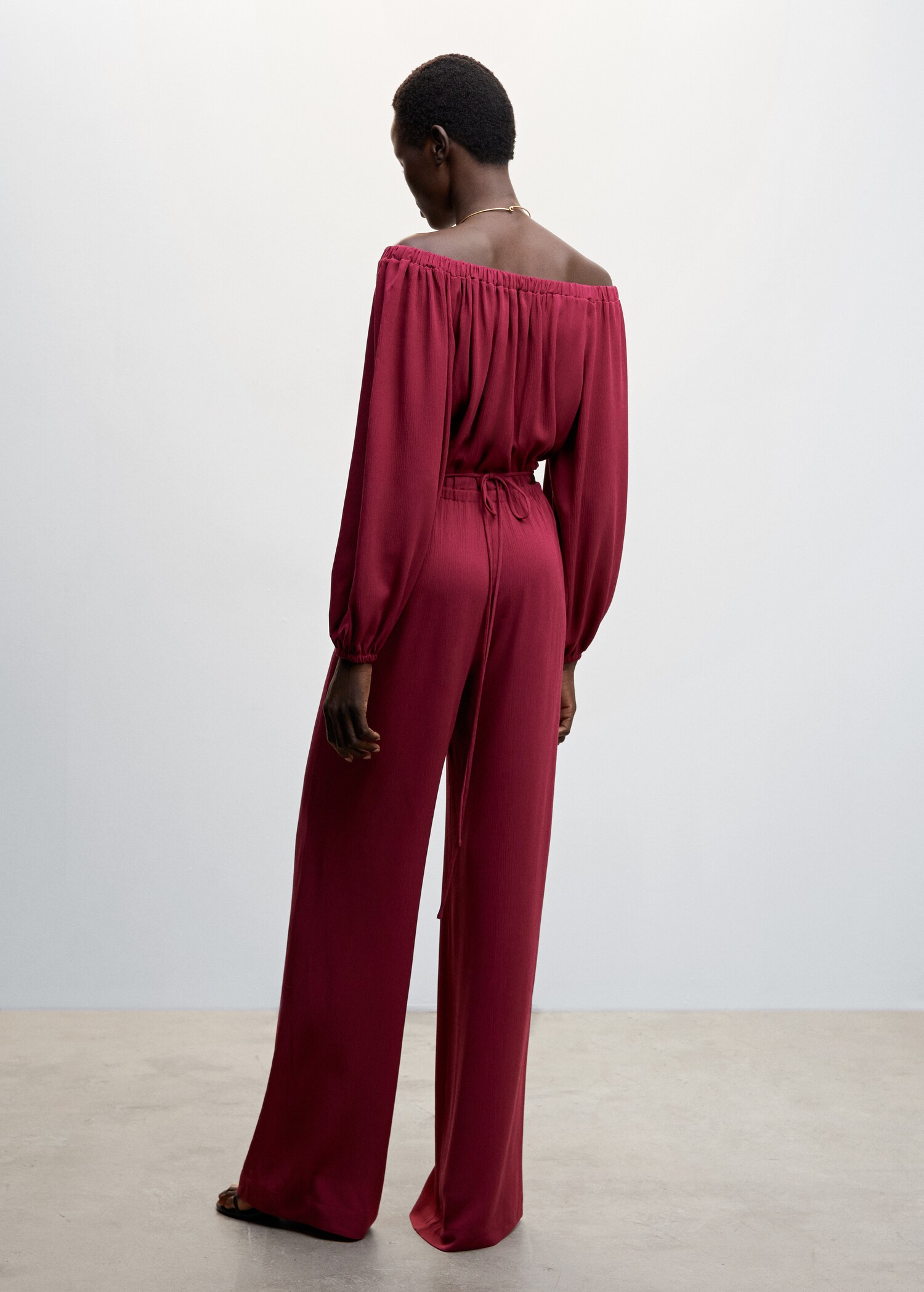 Cut-out detail jumpsuit - Reverse of the article