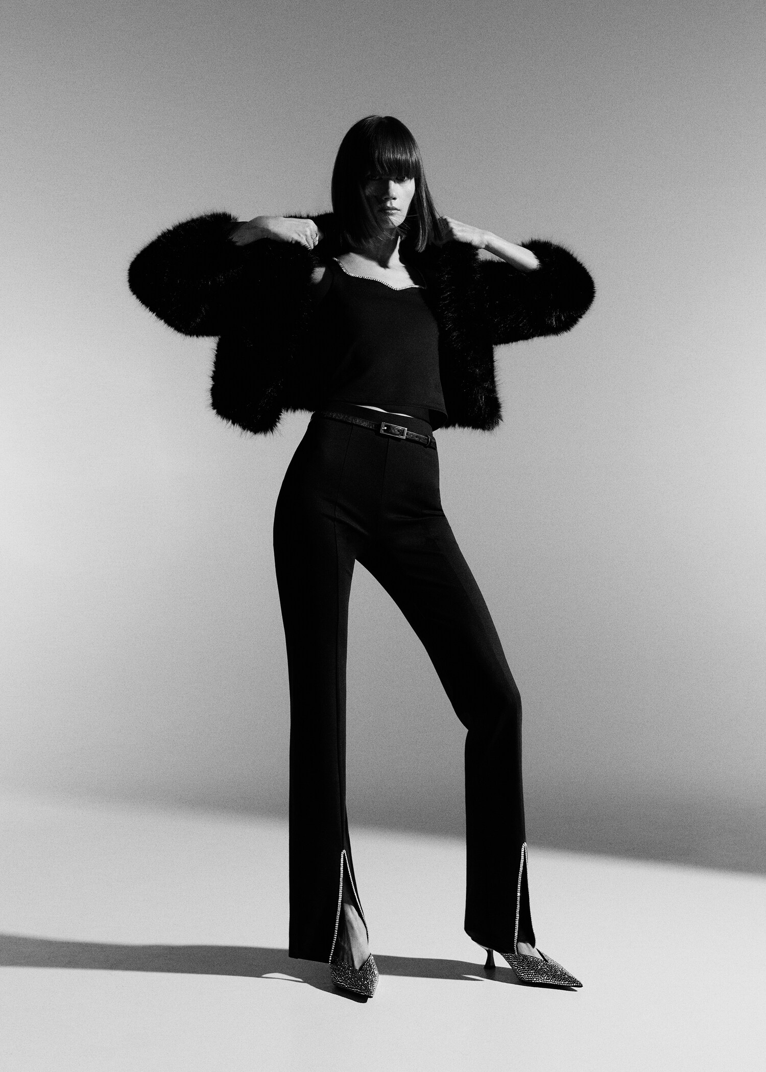 Slit hem trousers - Details of the article 6