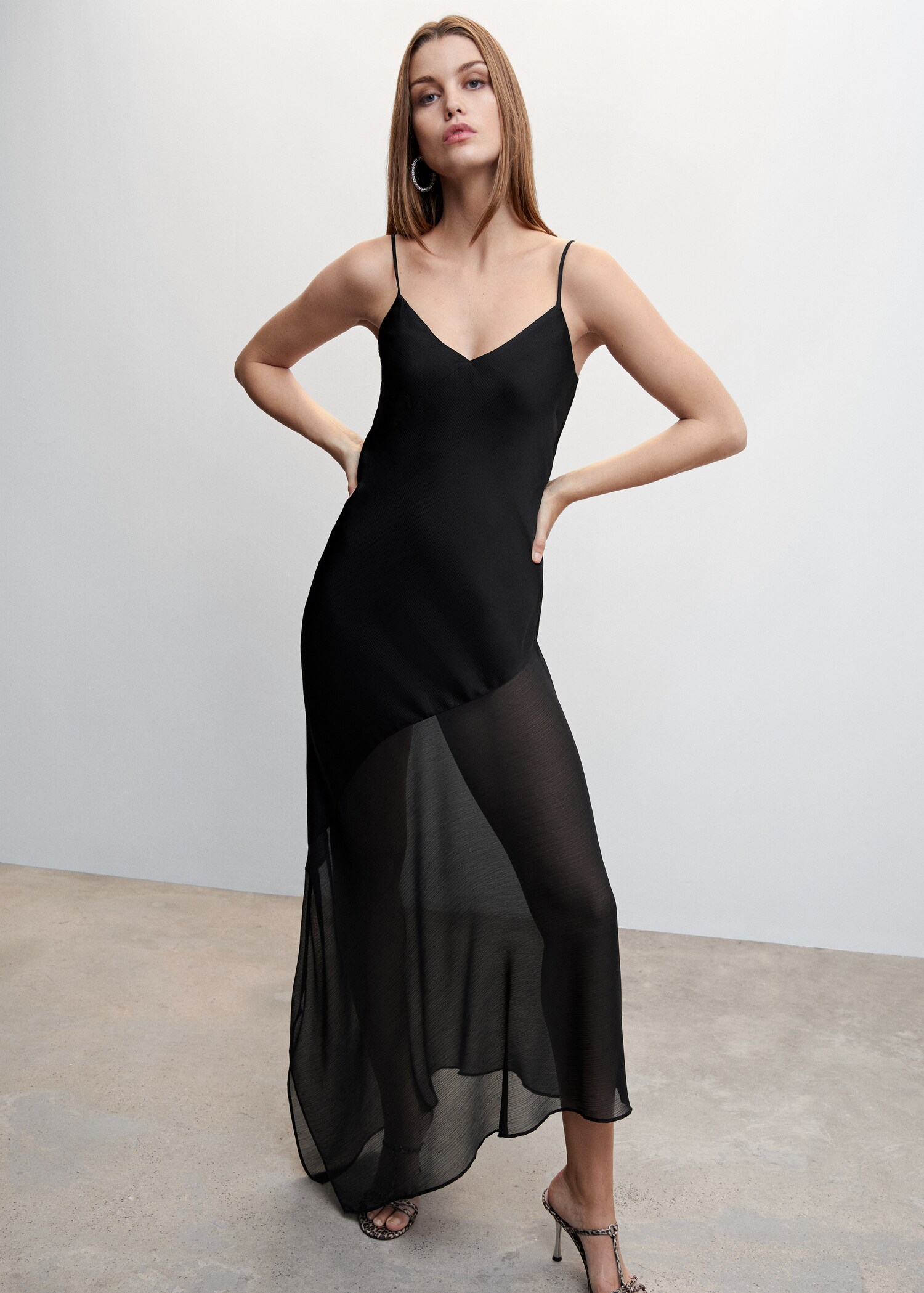 Asymmetric hem dress - Details of the article 2